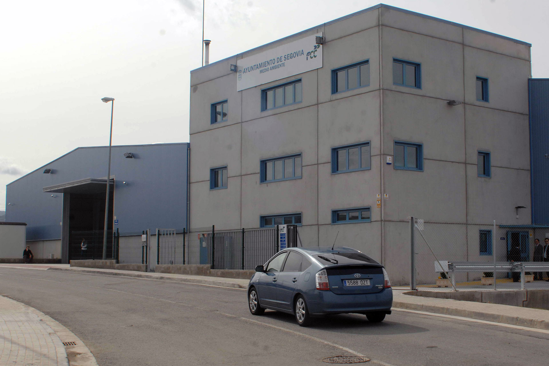 inaguracion instalaciones parque central de maquinaria 2