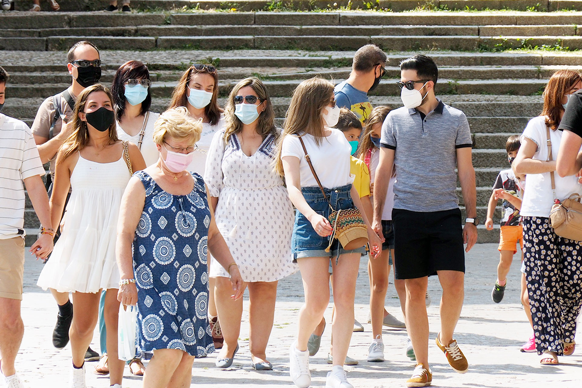 Calle Gente Mascarillas Fin Prohibicion Turistas Coronavirus KAM0934