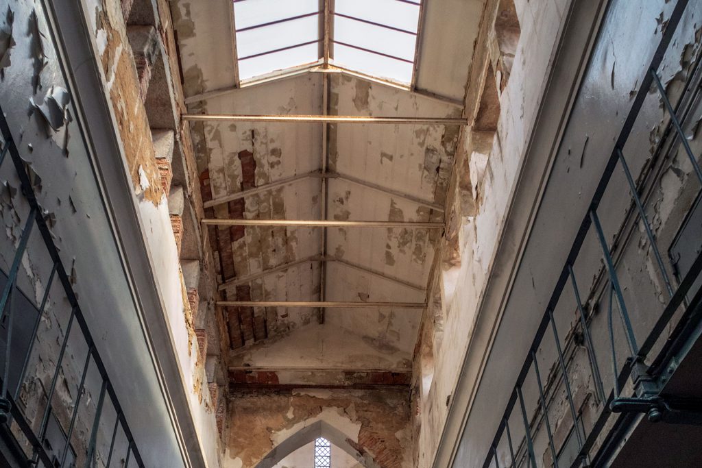 Carcel Centro Creacion Galeria Patios KAM0795