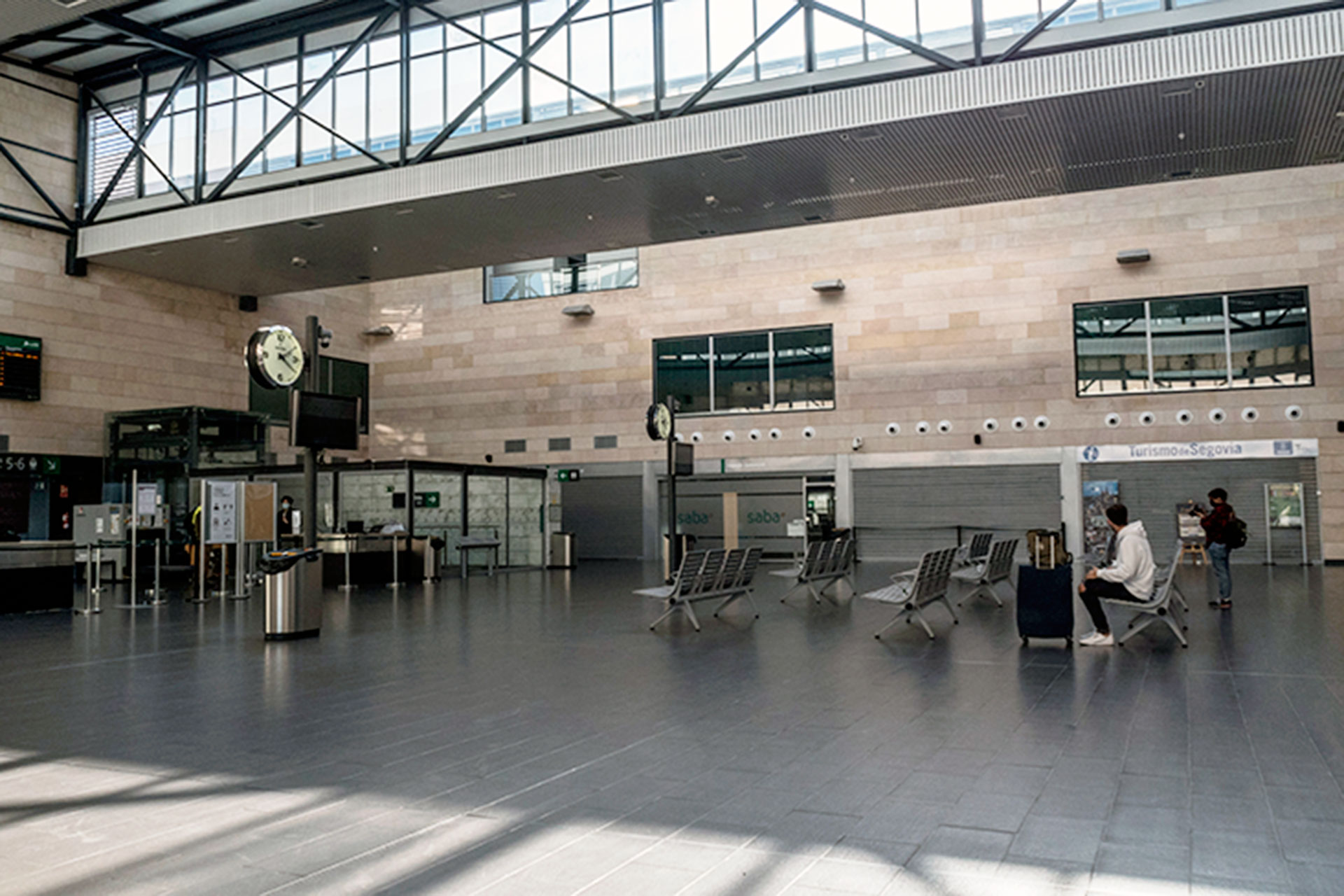 Coronavirus Confinamiento Regional Estacion Tren AVE KAM5550