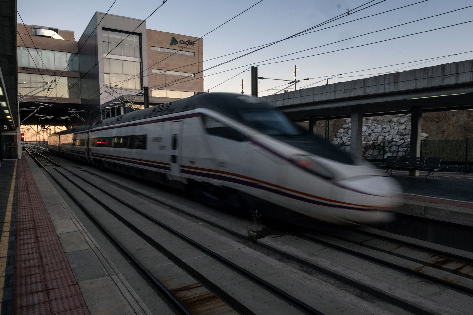 Estacion AVE Guiomar Avant KAM3587