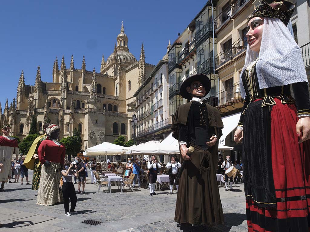 Fiestas Gigantes Cabezudos San Pedro