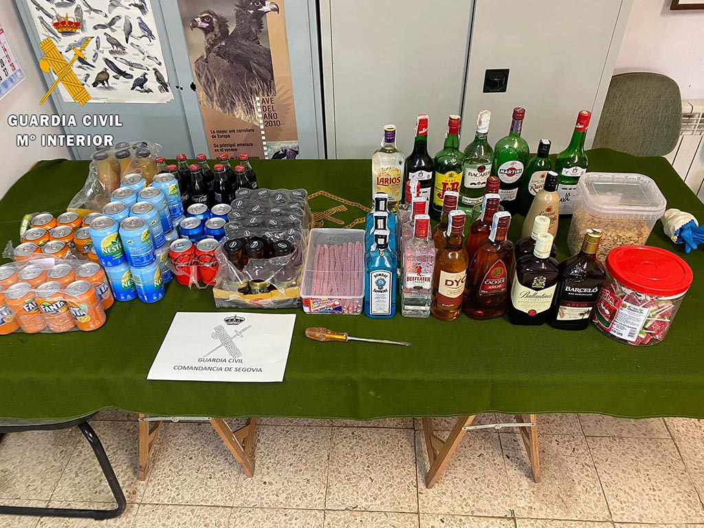 Robo Aldealengua de Santa Maria