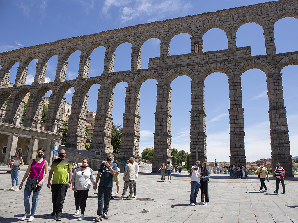 Turistas Coronavirus Mascarilla Nerea Llorente 2