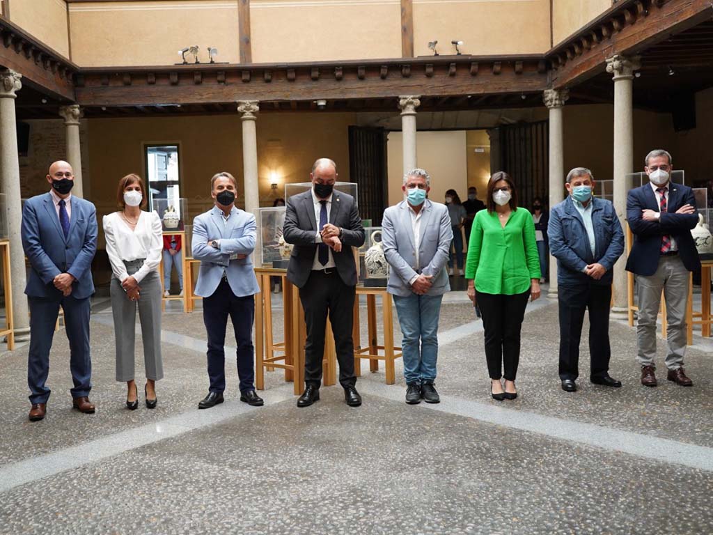 Minuto de silencio en la Diputación por el crimen machista de Valladolid 1 diputacion minuto silencio violencia genero