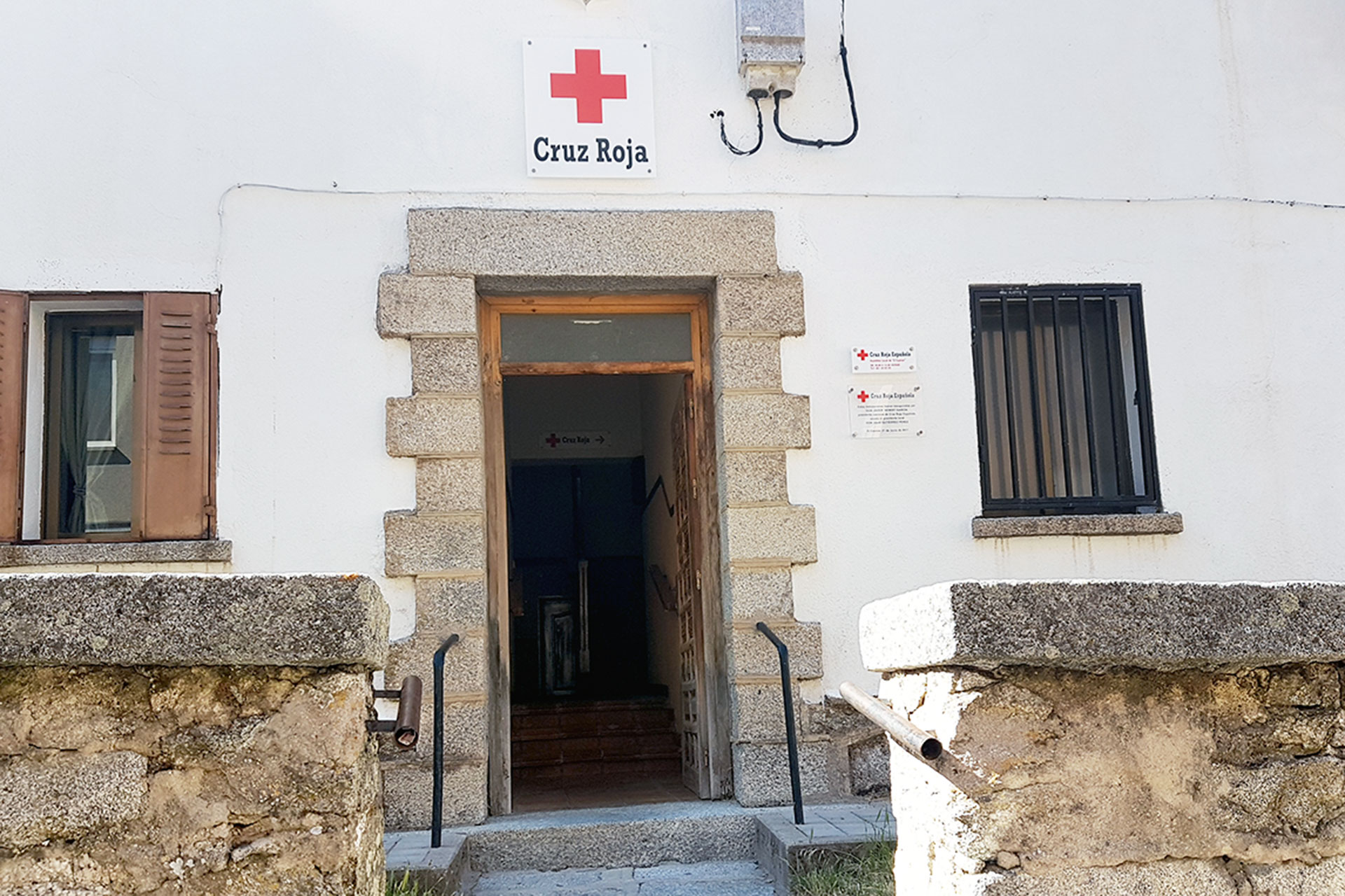 el espinar cruz roja sede