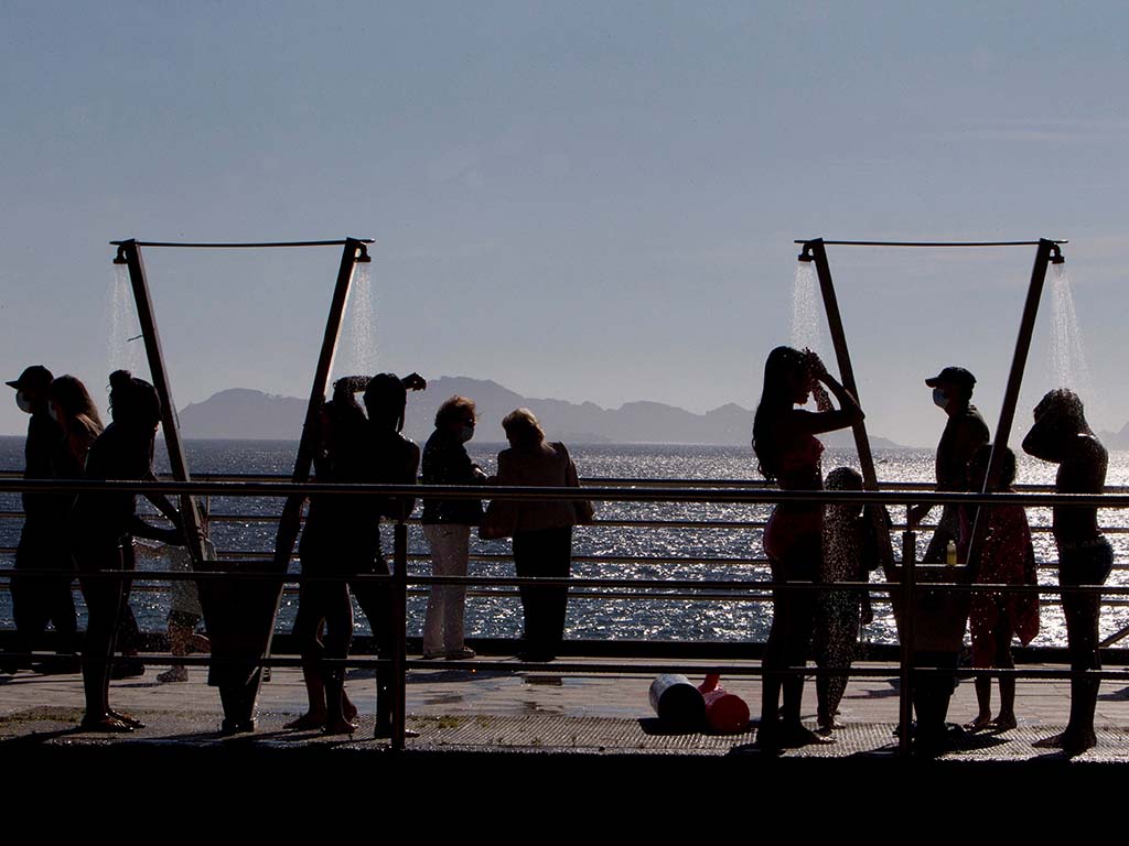 playa duchas vacaciones