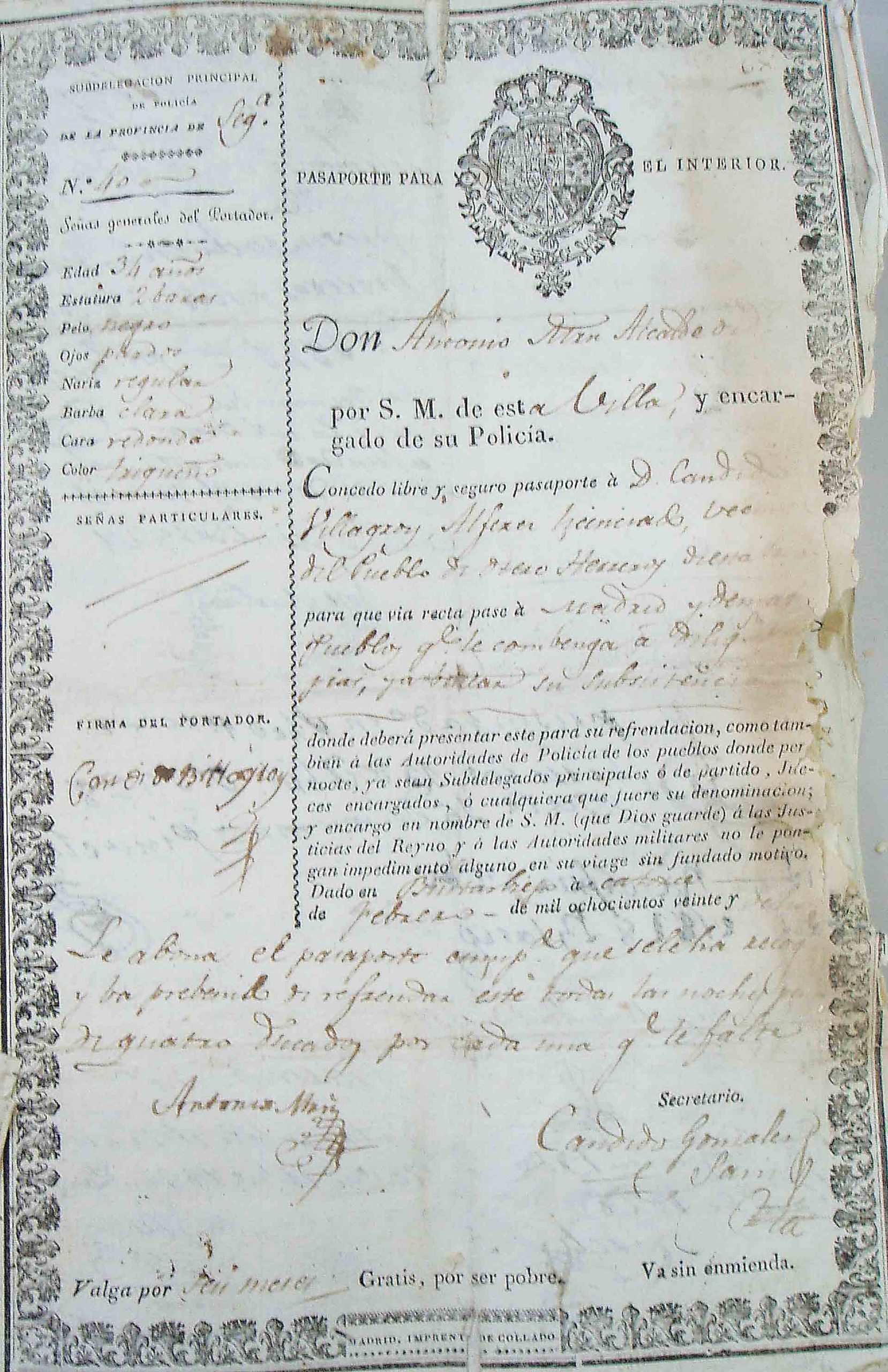 Pasaporte y licencia del Alférez Cándido Villagroy.