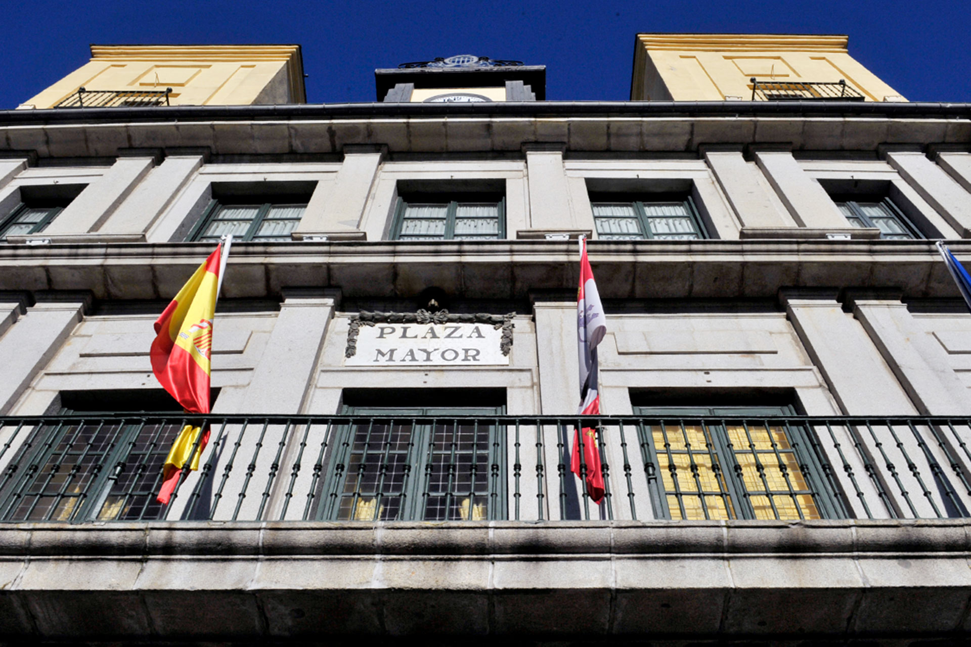 Ayuntamiento Segovia Fachada Entrada KAM6843