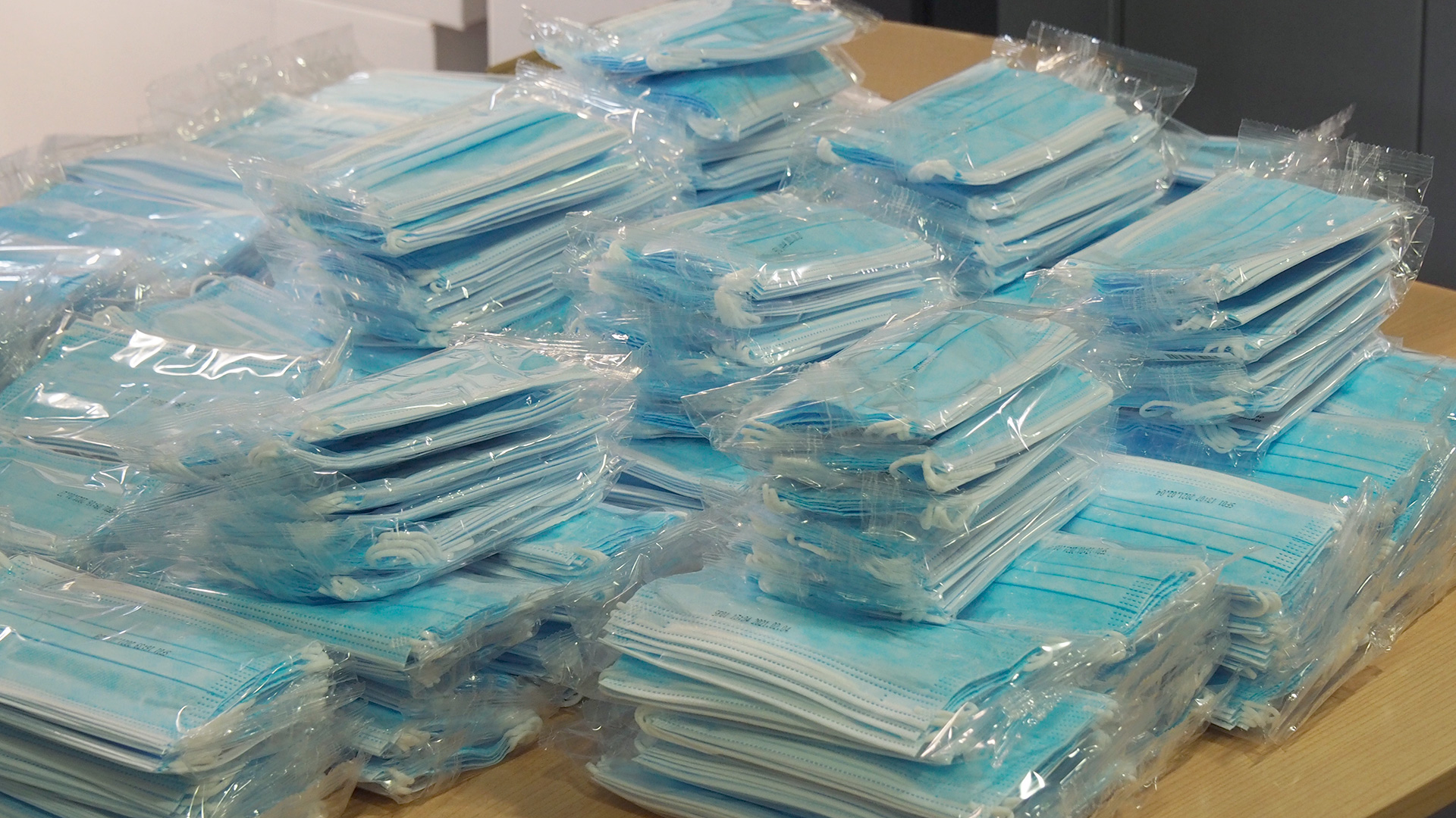 Centro Civico San Jose Reparto Mascarillas Coronavirus KAM5717