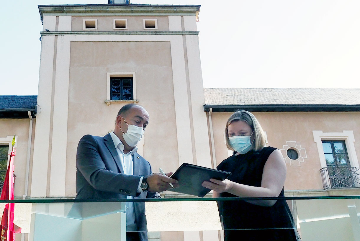 Diputacion Consejera Servicios Sociales Isabel Blanco Convenio Acuerdo Marco KAM6097