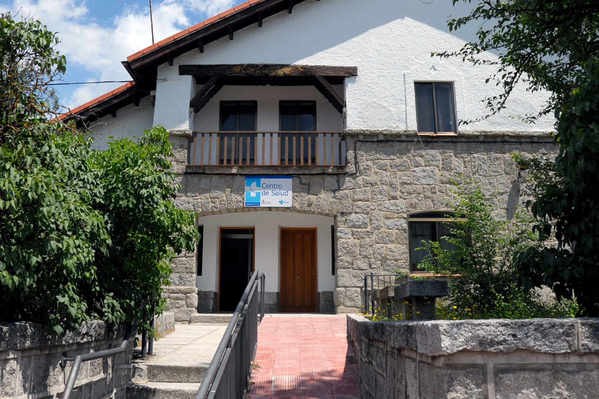 El Espinar San Rafael Centro Salud KAM6908