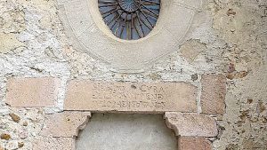 FOTO PUERTA CERRADA FOTO PUERTA CERRADA