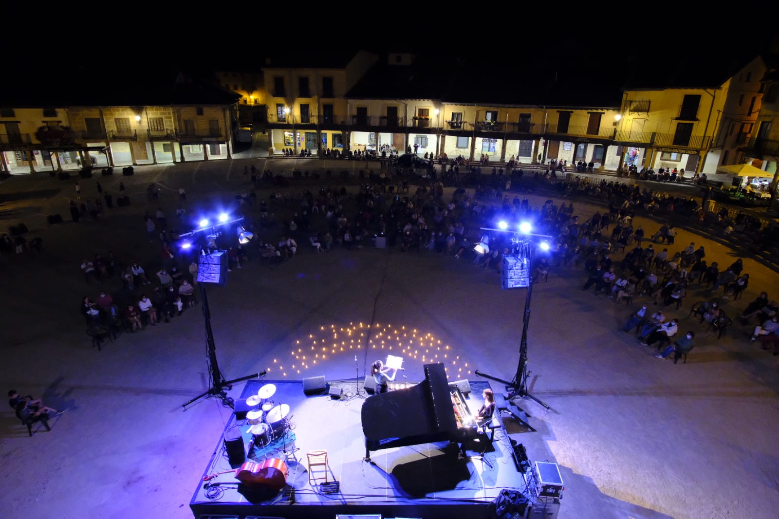 Noche en Blanco y Negro Riaza