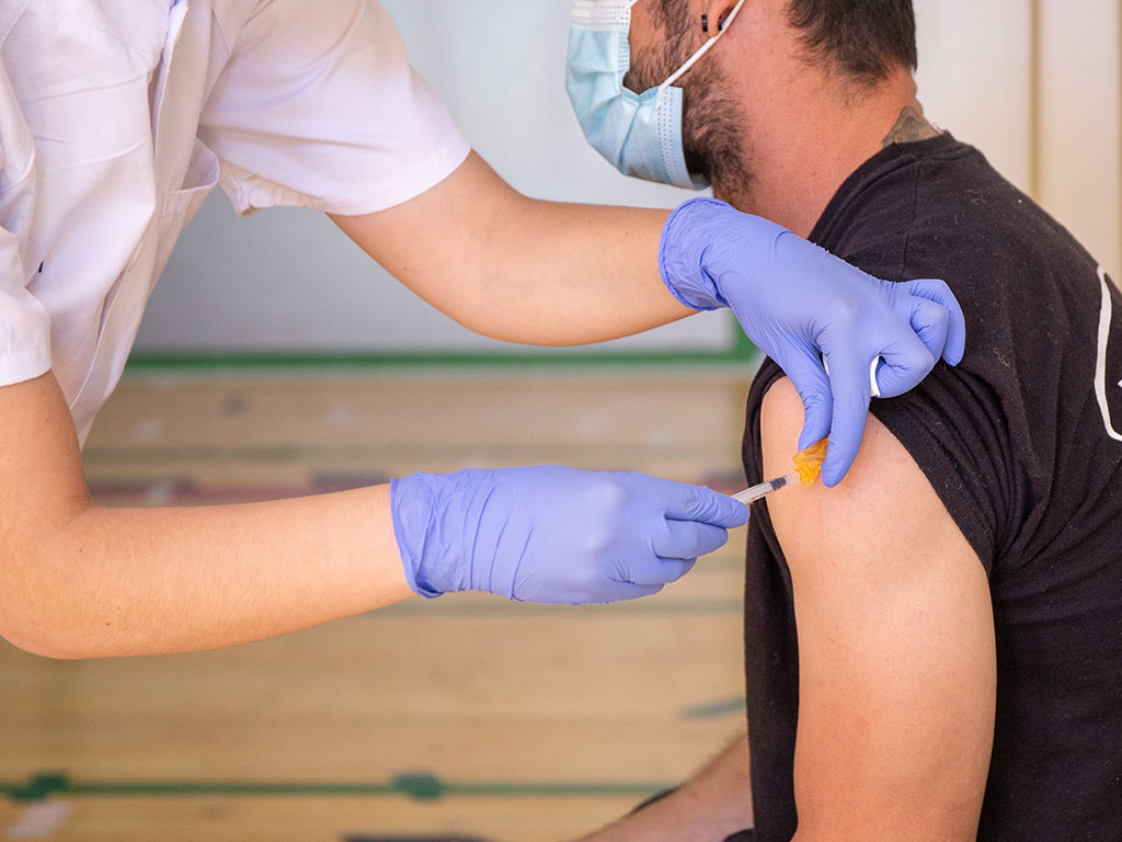 Vacunacion Pedro Delgado de Segovia nereallorente 22