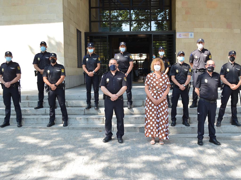 recibimiento nuevos policias comisaria subdelegada del gobierno lirio martin
