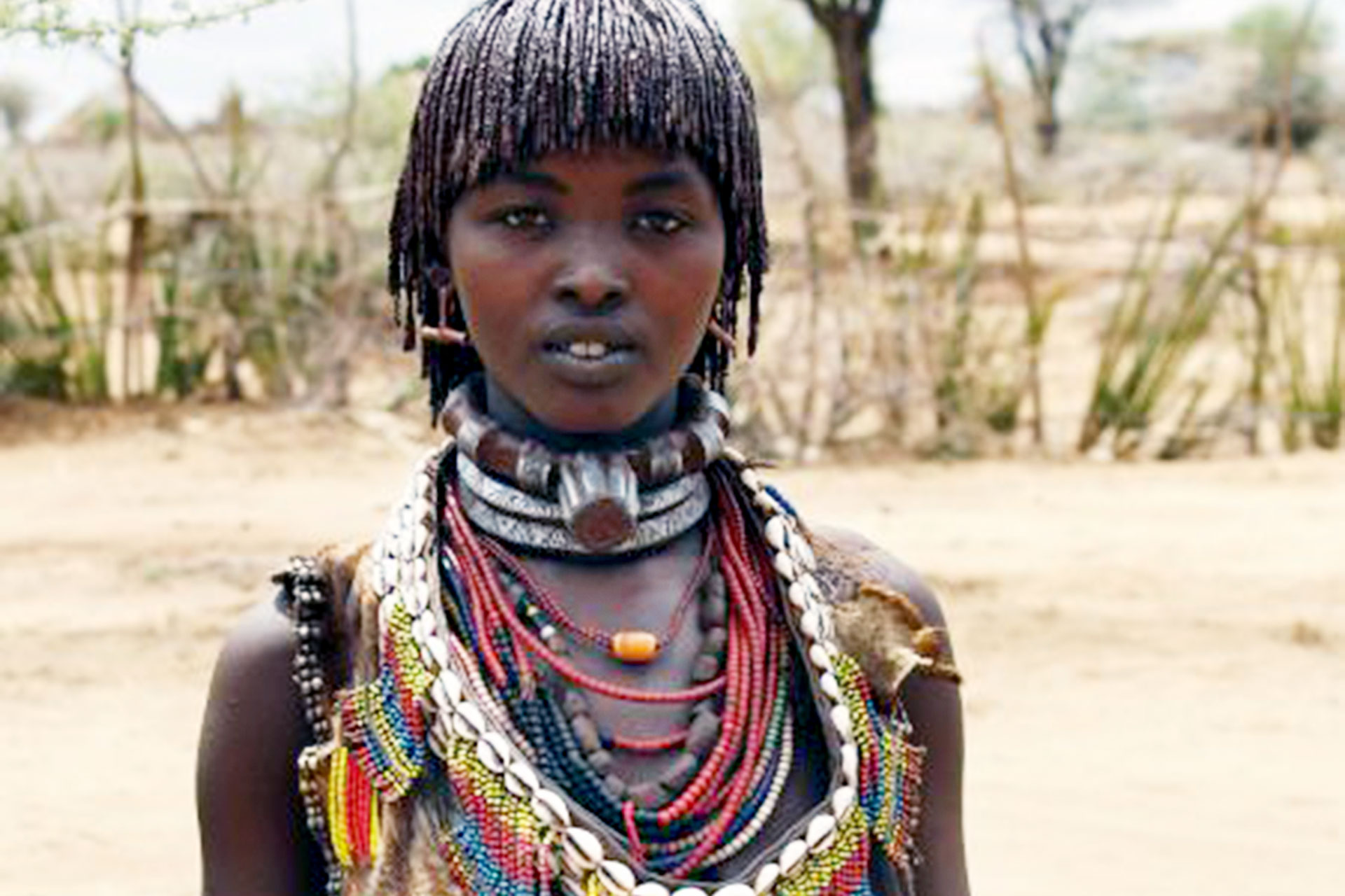 Ángel Gracia ha querido reflejar en su muestra la diversidad cultural del sureste de Etiopía. / ÁNGEL GRACIA