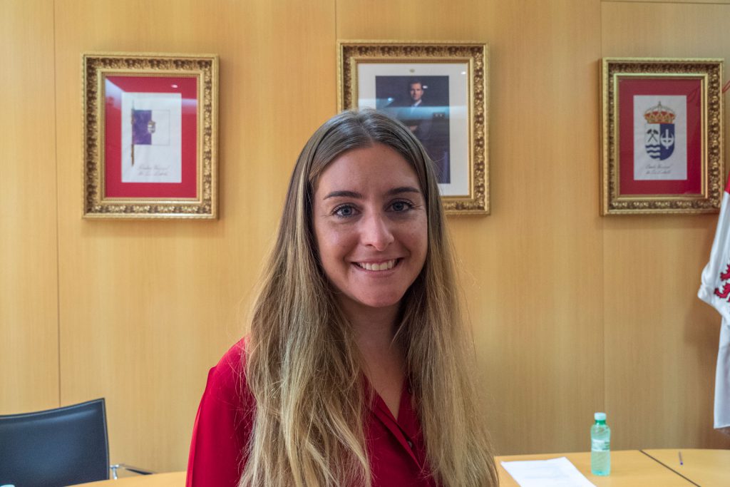 La Lastrilla Dimision Elisabet Lazaro KAM6203 La Lastrilla Dimision Elisabet Lazaro KAM6203