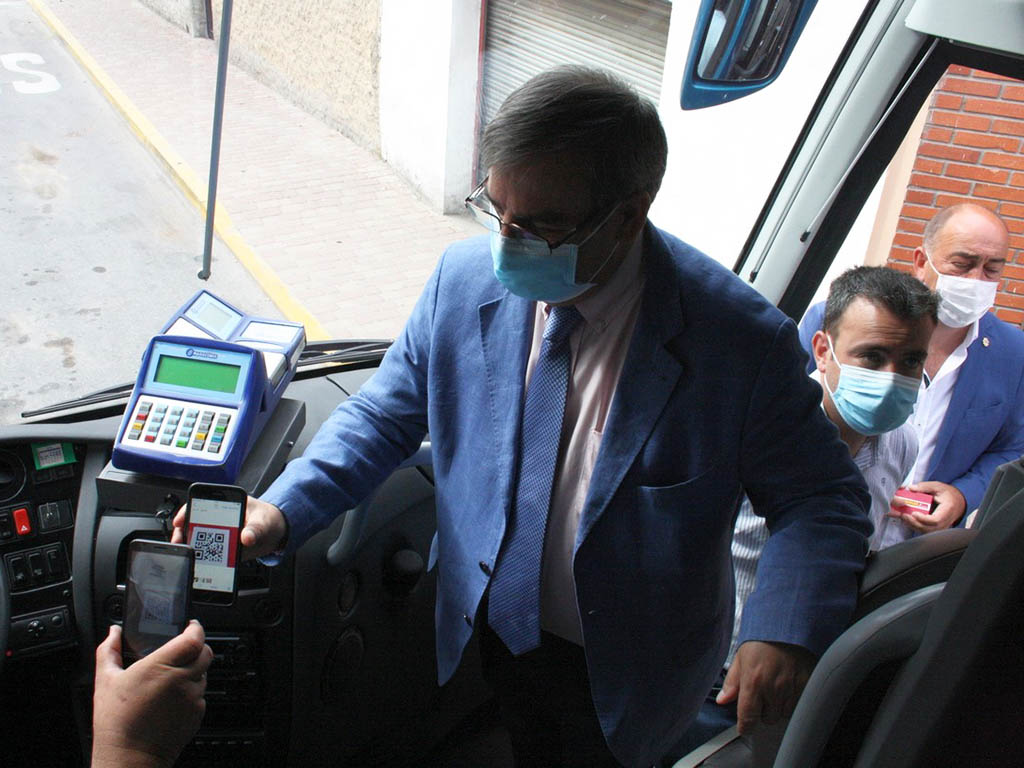 Presentacion bono rural trasnporte Cuellar Sanz Merino Carlos Fraile Miguel Angel de Vicente