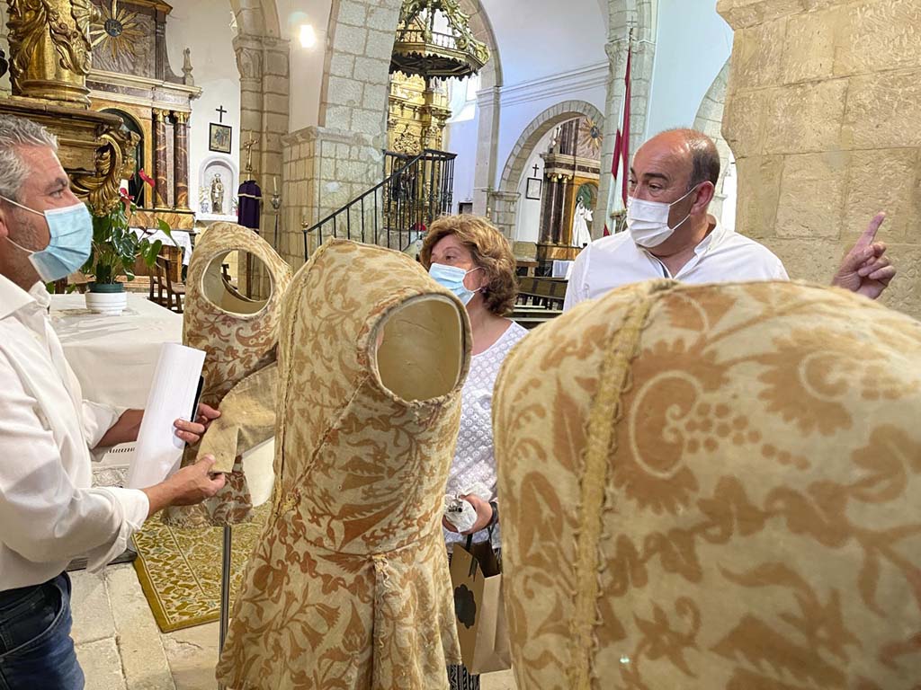 Visita presidente diputacion a Munoveros