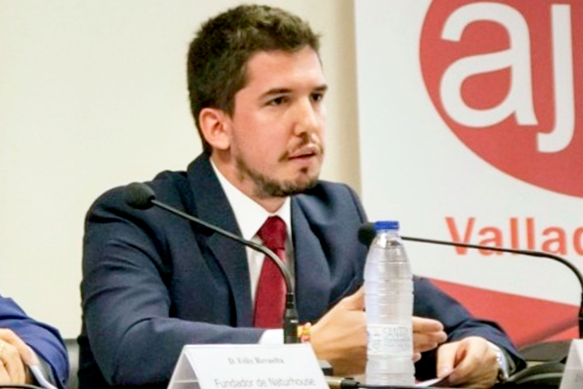 Nacido para emprender 1 Eduardo San Clemente es profesor de Comercio y Marketing en el ‘Felipe VI’. / EL ADELANTADO