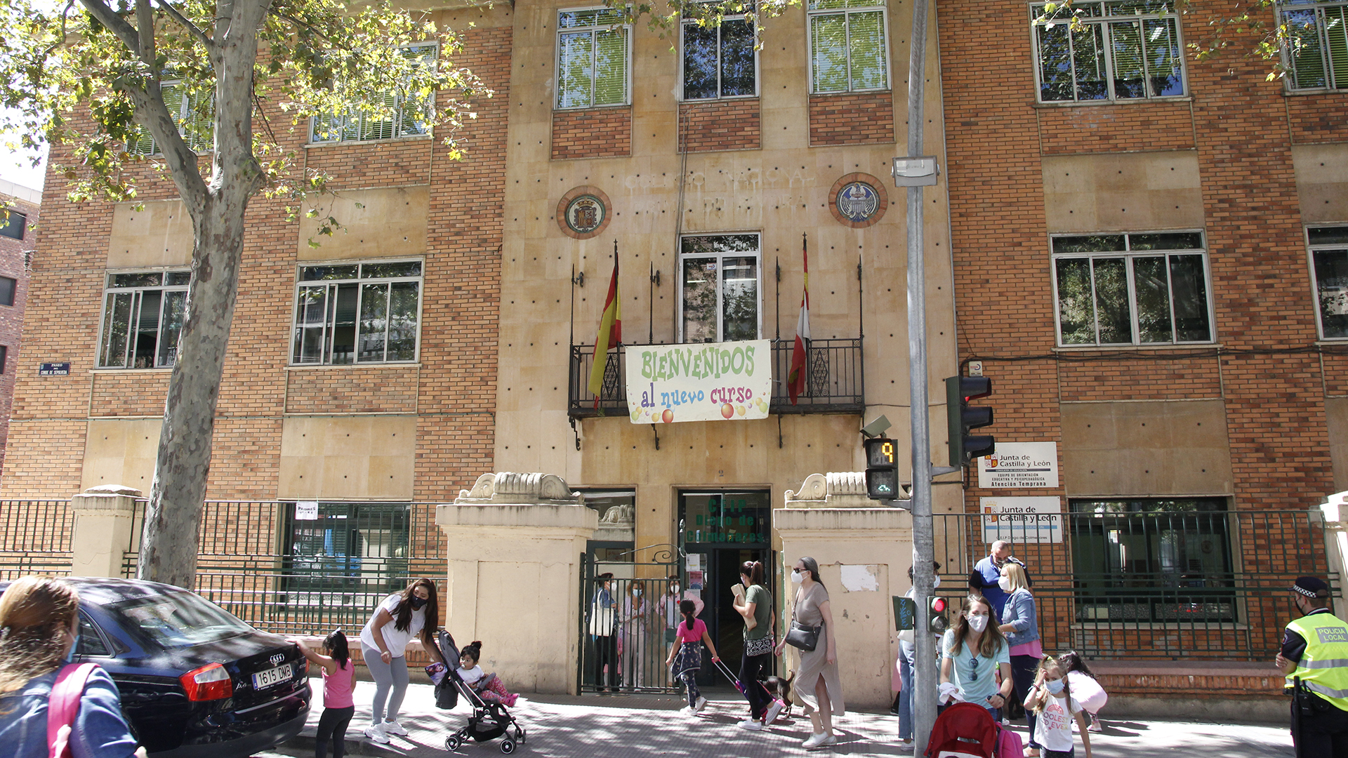 Los colegios abren sus puertas y el día 10 recibirán a los escolares para empezar las clases. / NEREA LLORENTE