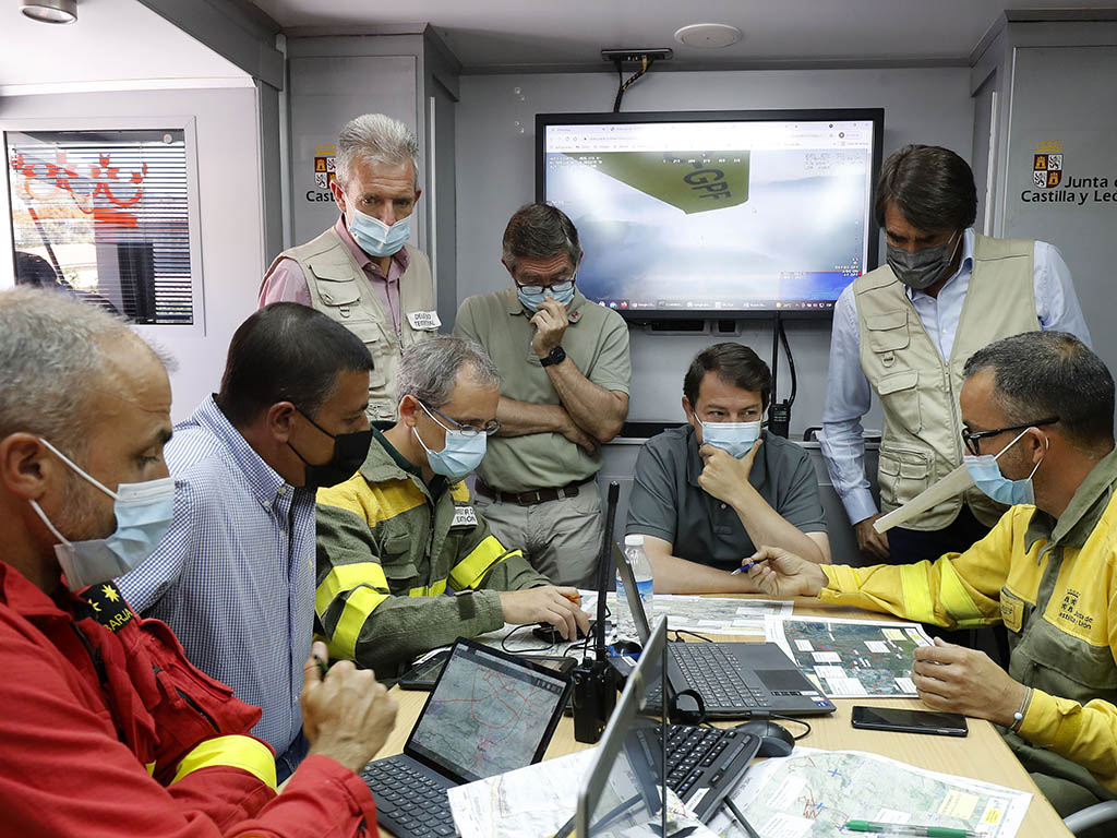 puesto de mando incendio el barraco manueco