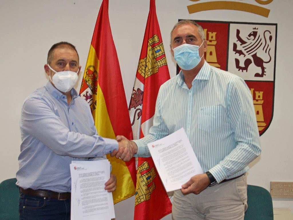 Firma cesion travesia Martin Munoz de las Posadas