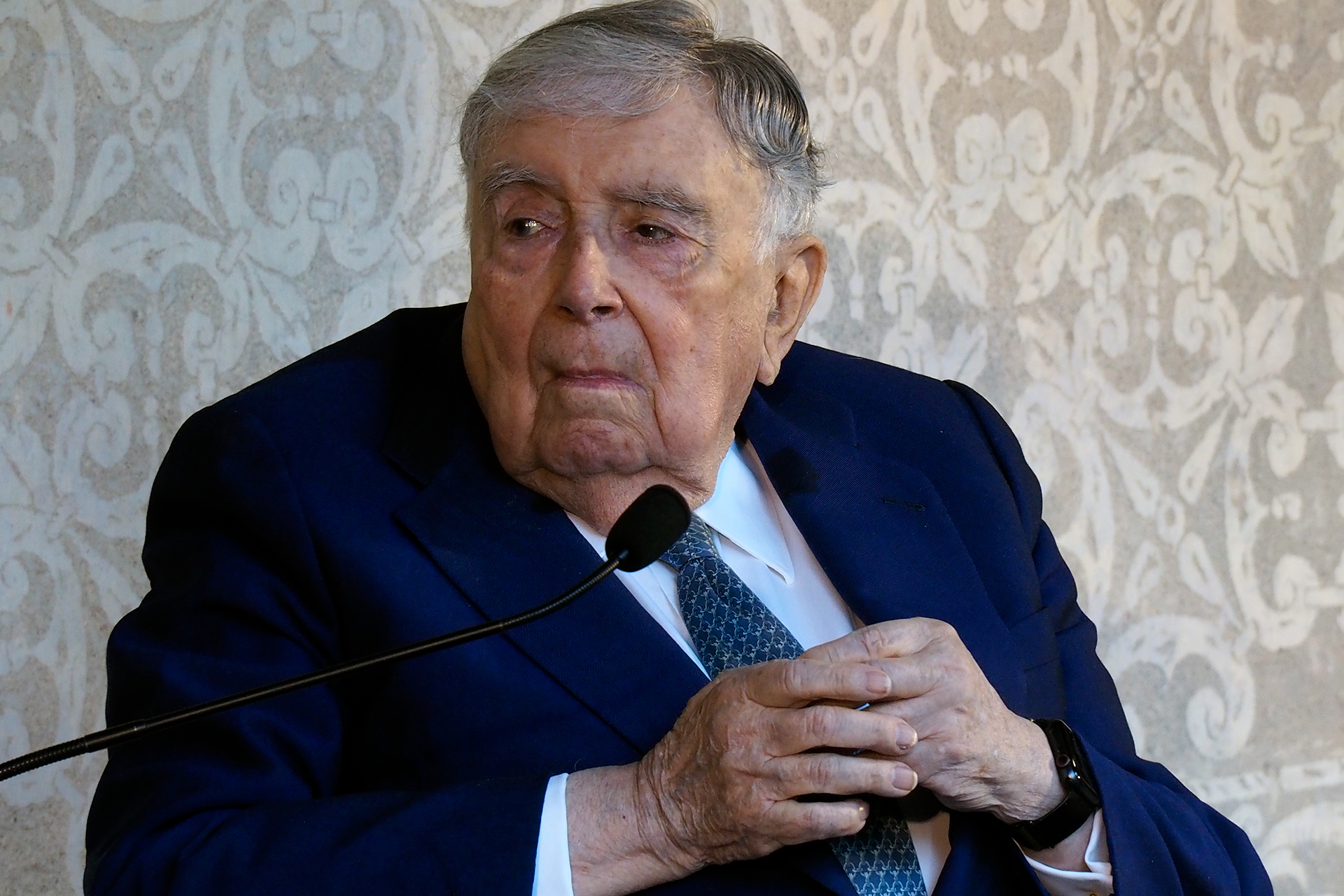 El periodista Luis María Ansón. / KAMARERO