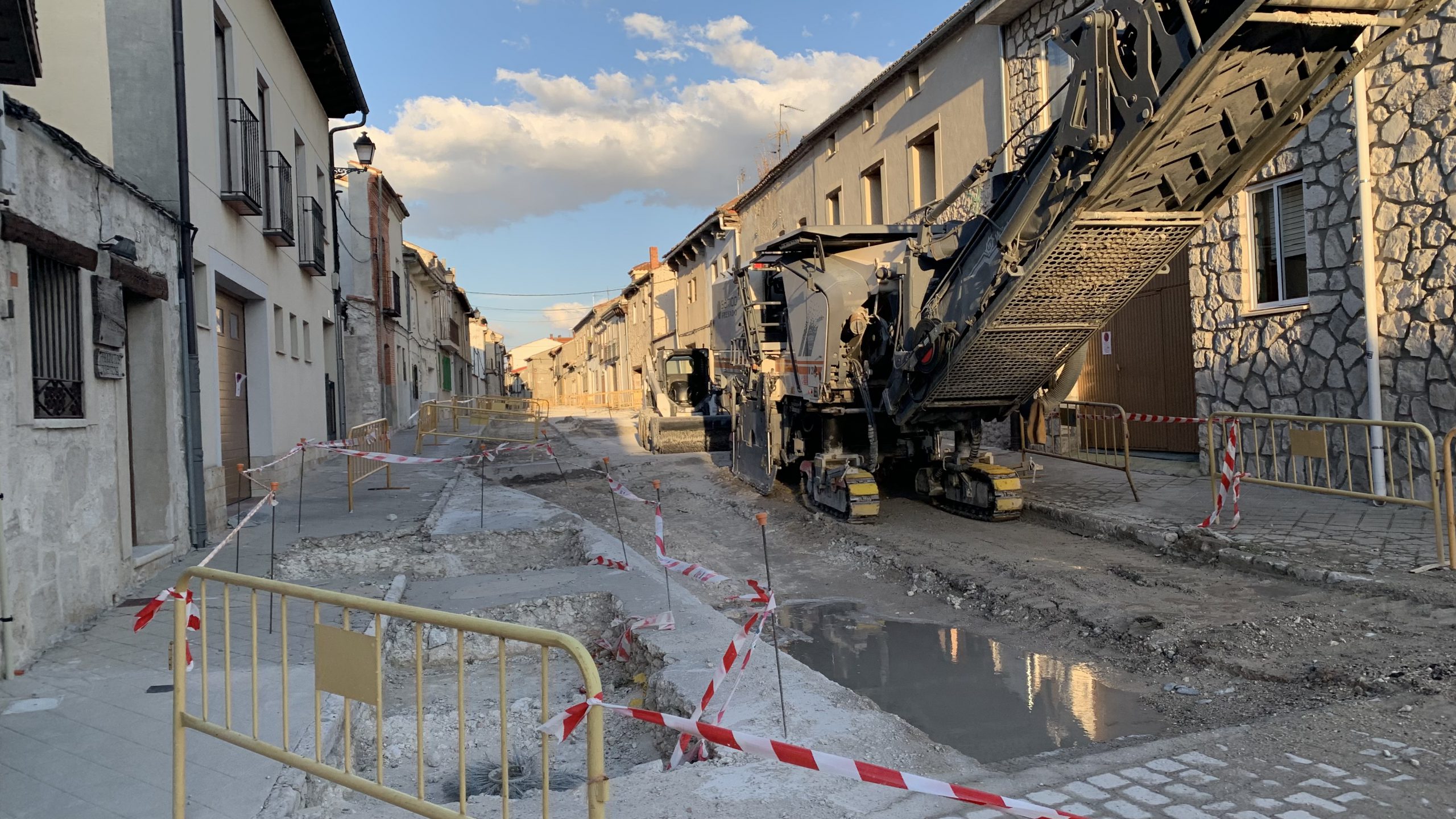 Obras en la calle La Pelota de Cuéllar. / C.N.