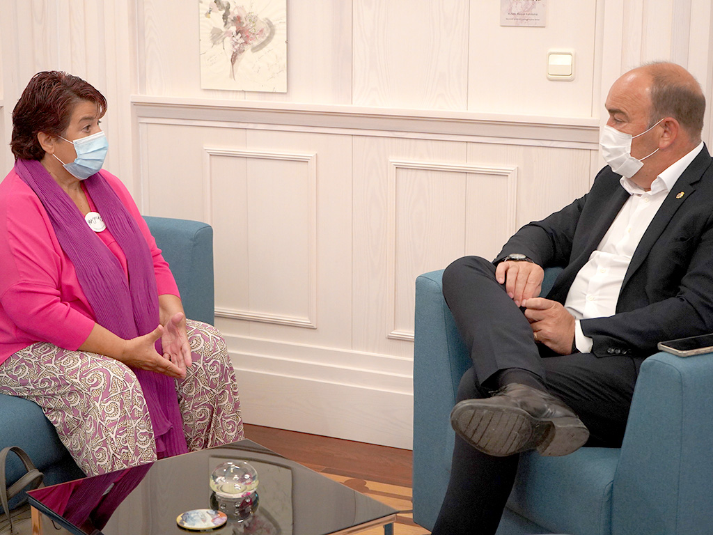 clara luquero alcaldesa segovia miguel angel de vicente diputacion presidente