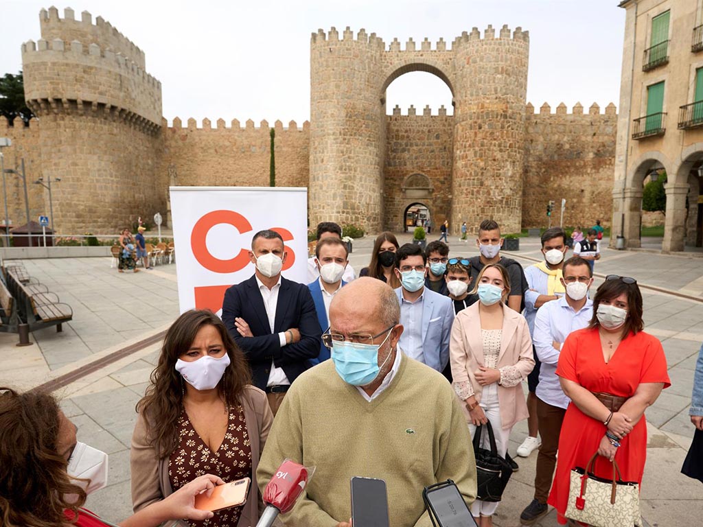 Igea: "No podemos aplazar las reformas: somos socios de Gobierno; no súbditos" 1 francisco igea vicepresidente de la junta avila