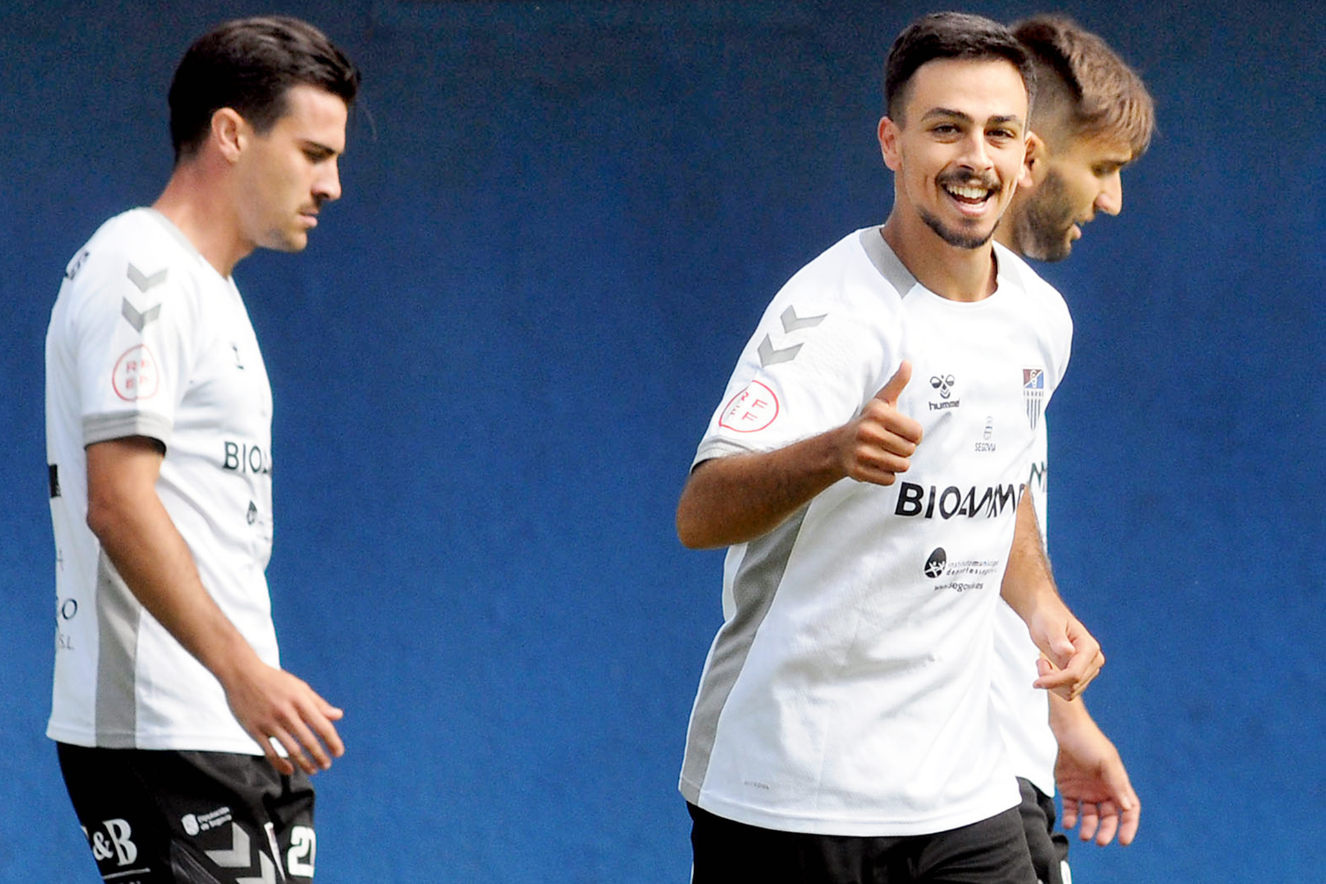 Un punto industrial para la Segoviana 1 futbol aviles segoviana DSC 8905