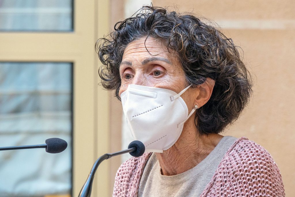 AECC Dia Cancer Mama Ayuntamiento Ana Sanjose KAM5345