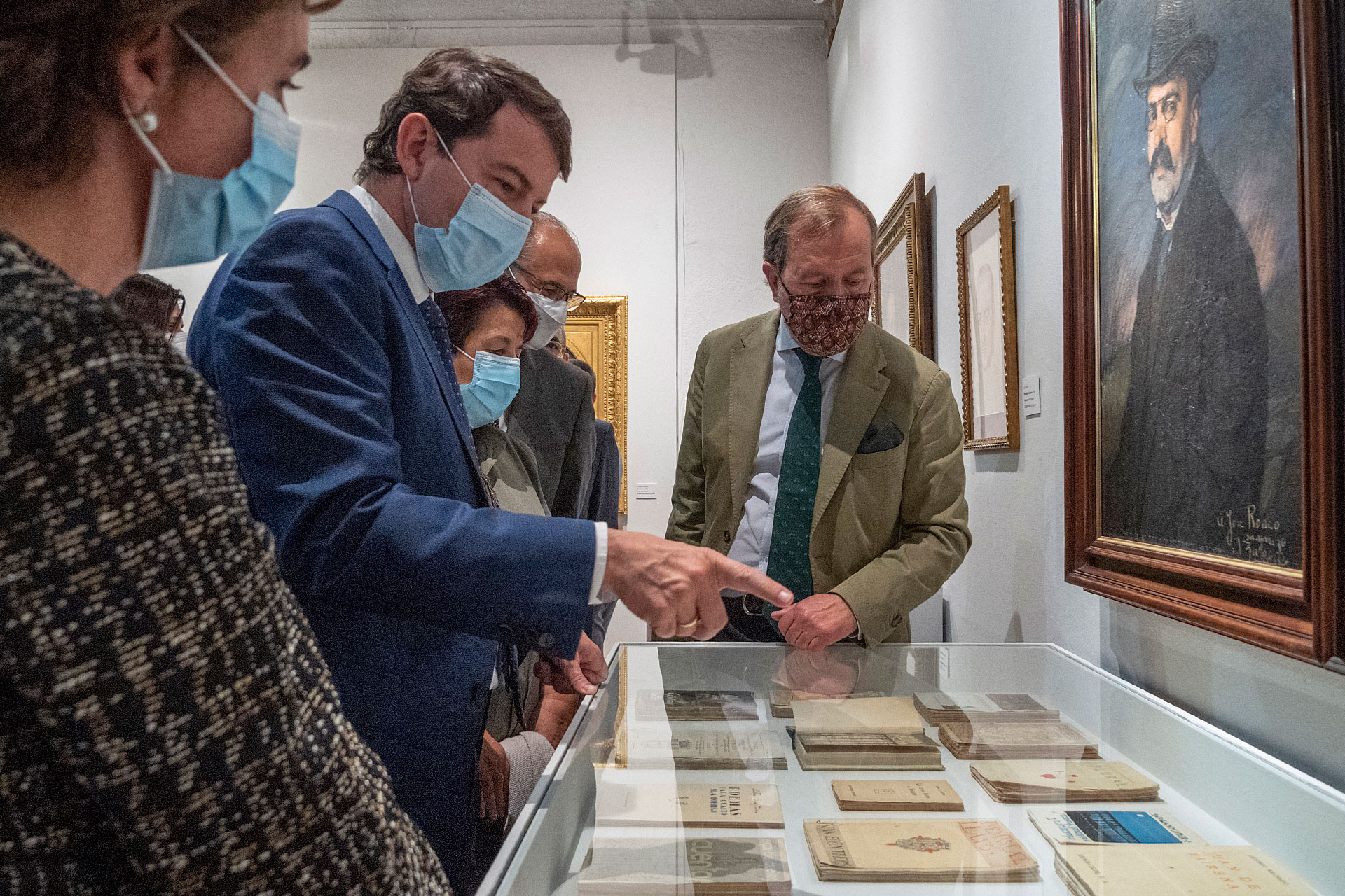 Mañueco elogia la labor del diario El Adelantado durante sus 120 años de historia 1 Adelantado Expo Edad Plata Inauguracion Alfonso Fernandez Manueco KAM5900