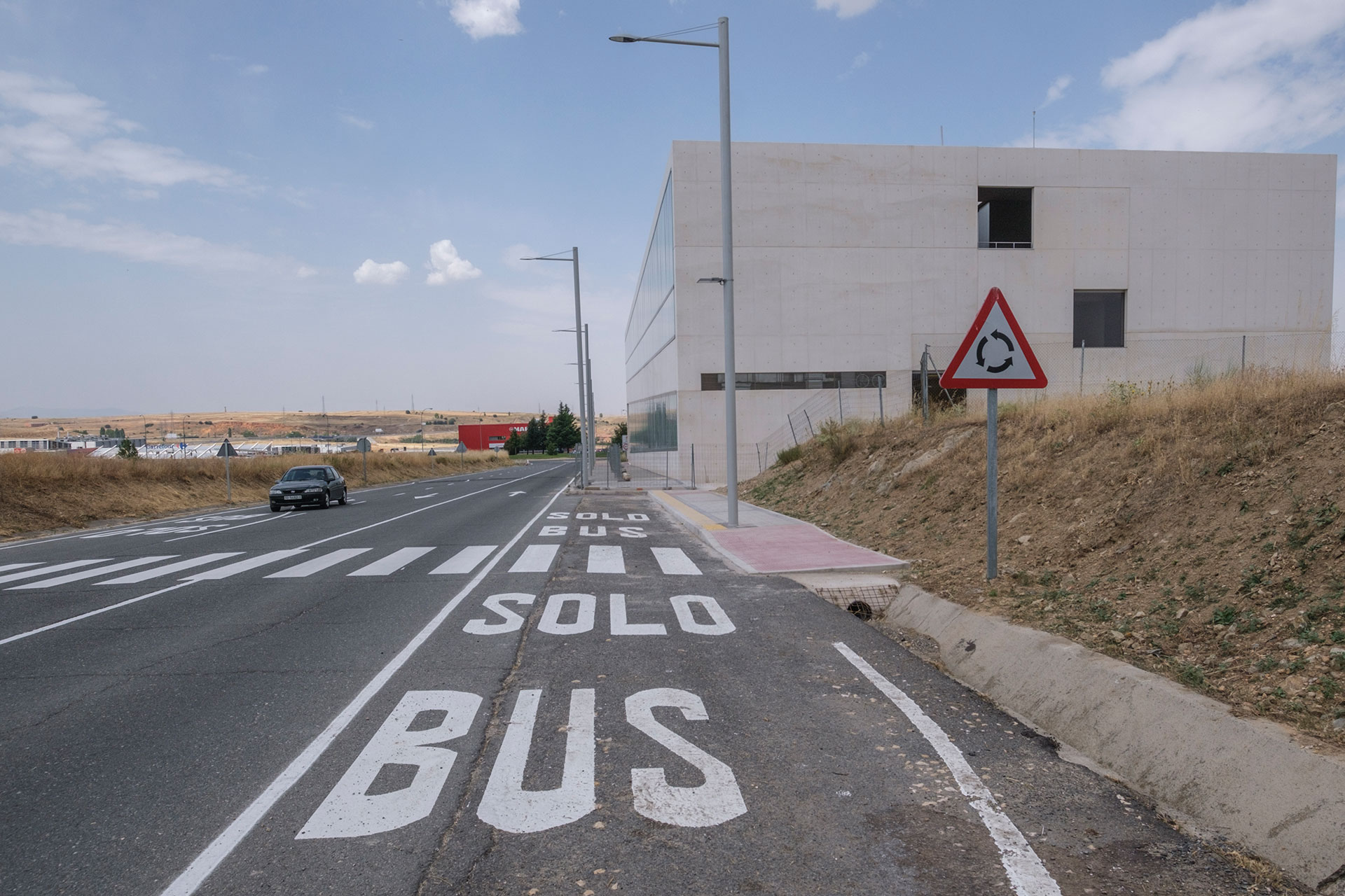 CAT CIDE Obras KAM0677