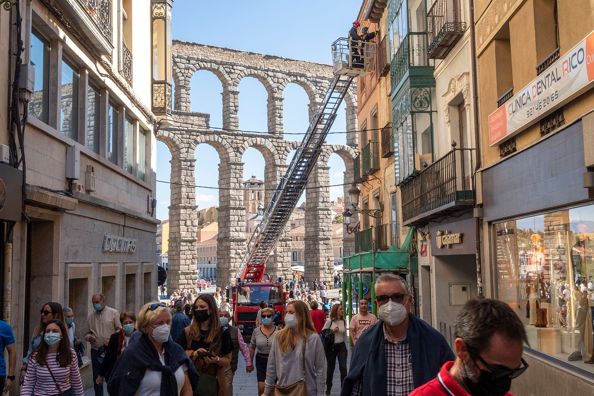 Desprendimiento Fachada Edificio Calle Real Bomberos Suceso KAM3691