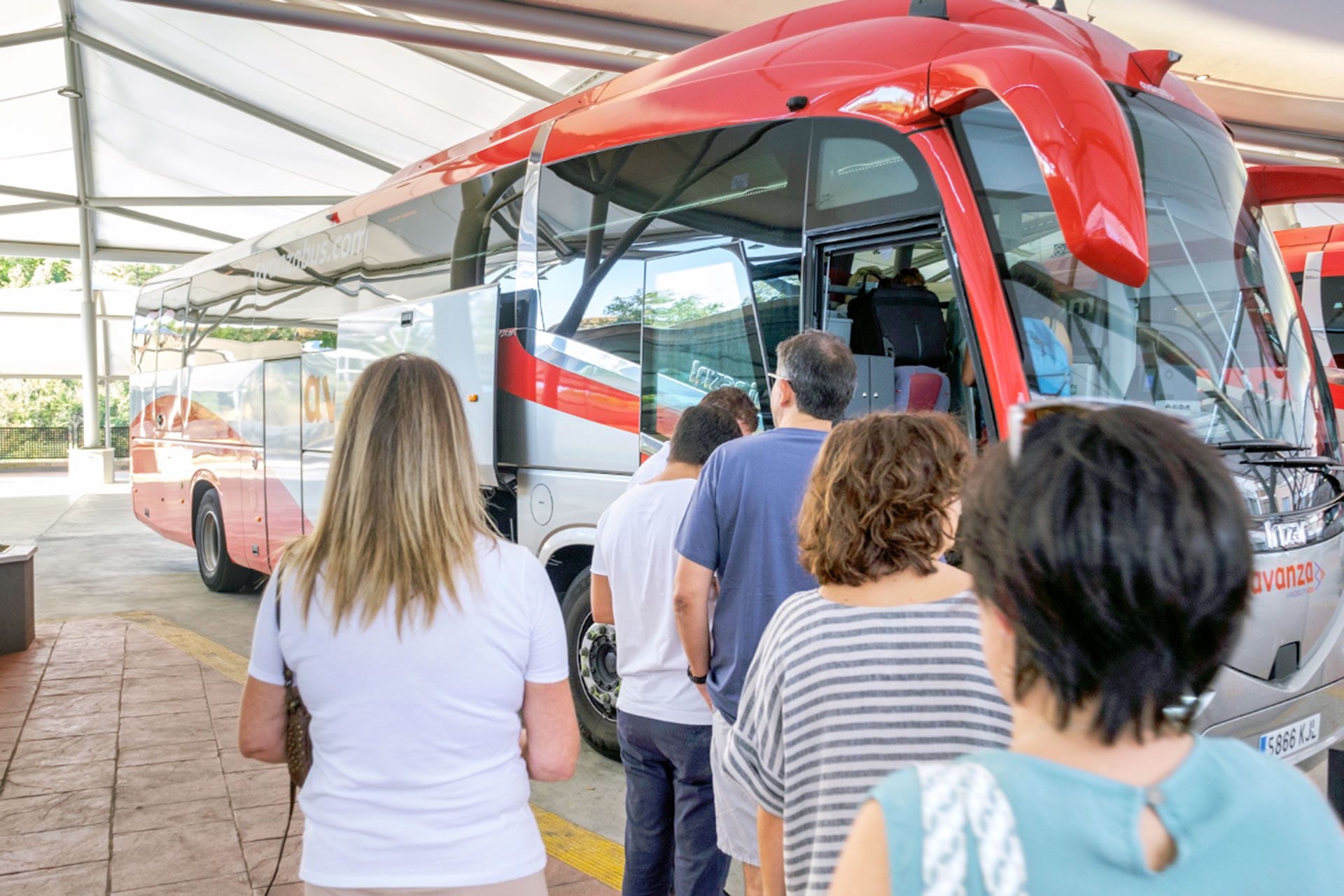 Mañueco envía una carta a los municipios afectados por la supresión de paradas de autobús 1 Estacion Autobuses Madrid Avanza Moncloa KAM9158
