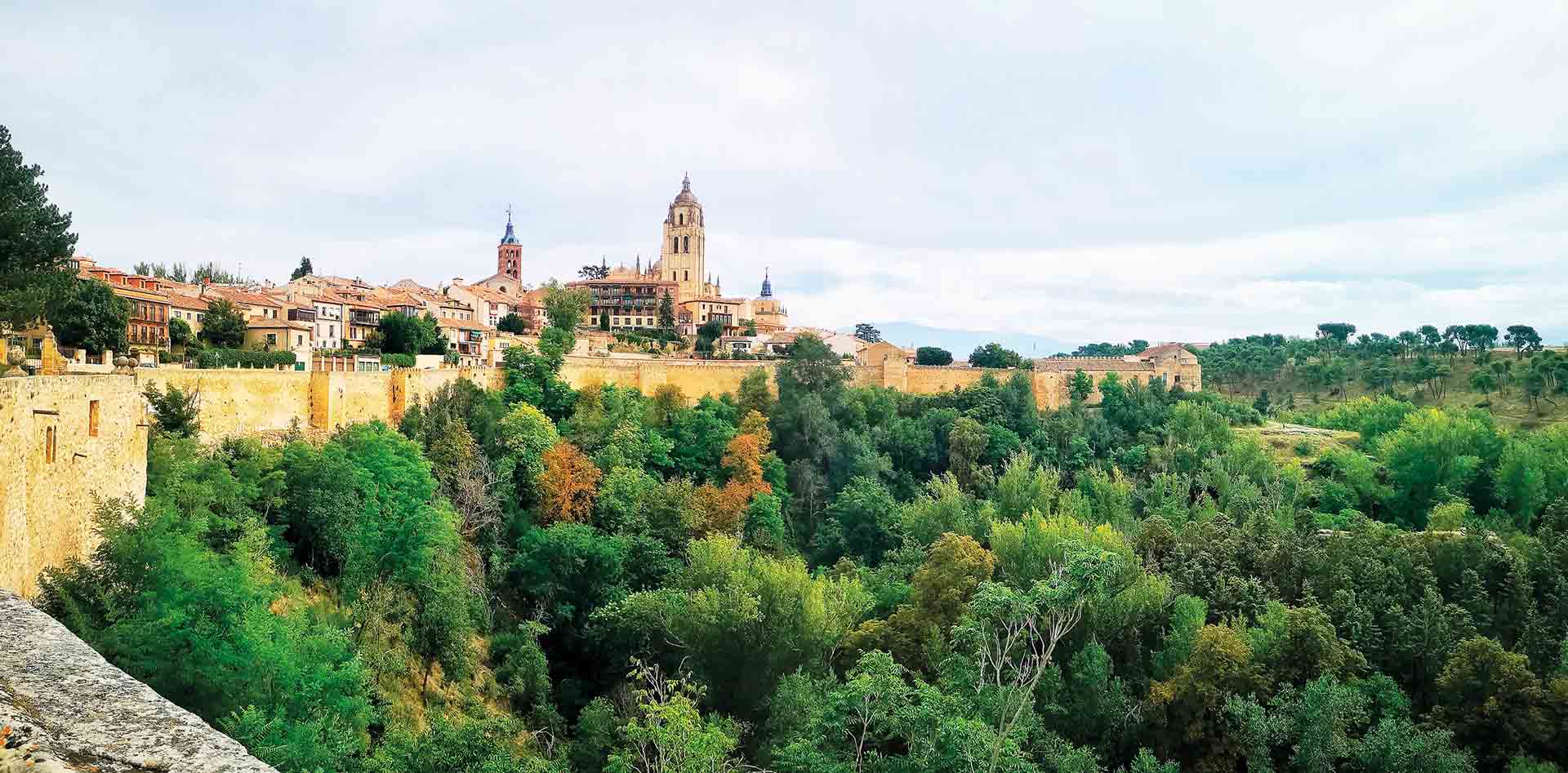 Muralla desde La Ronda de Don Juan