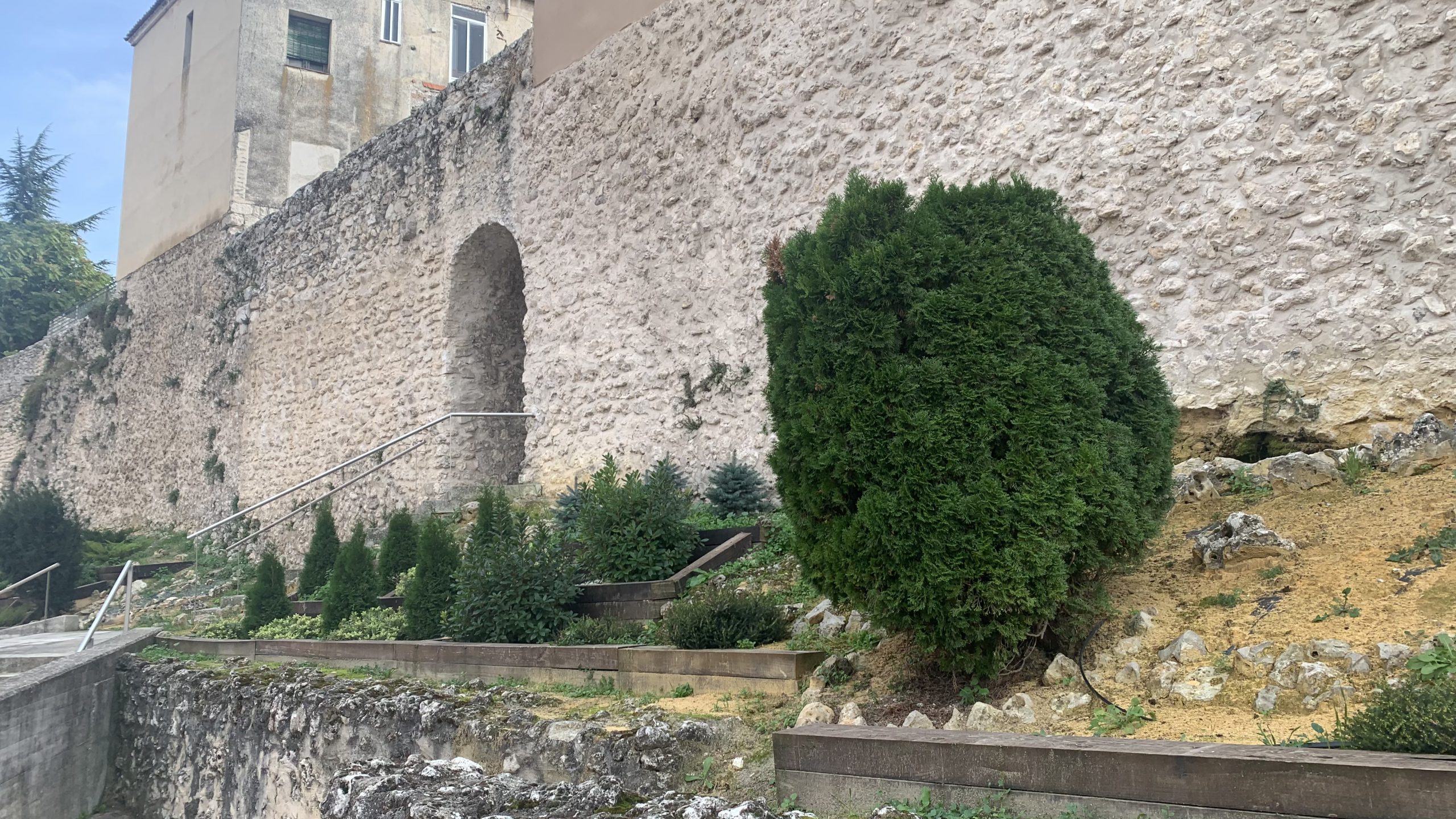 talud-correos-cuellar