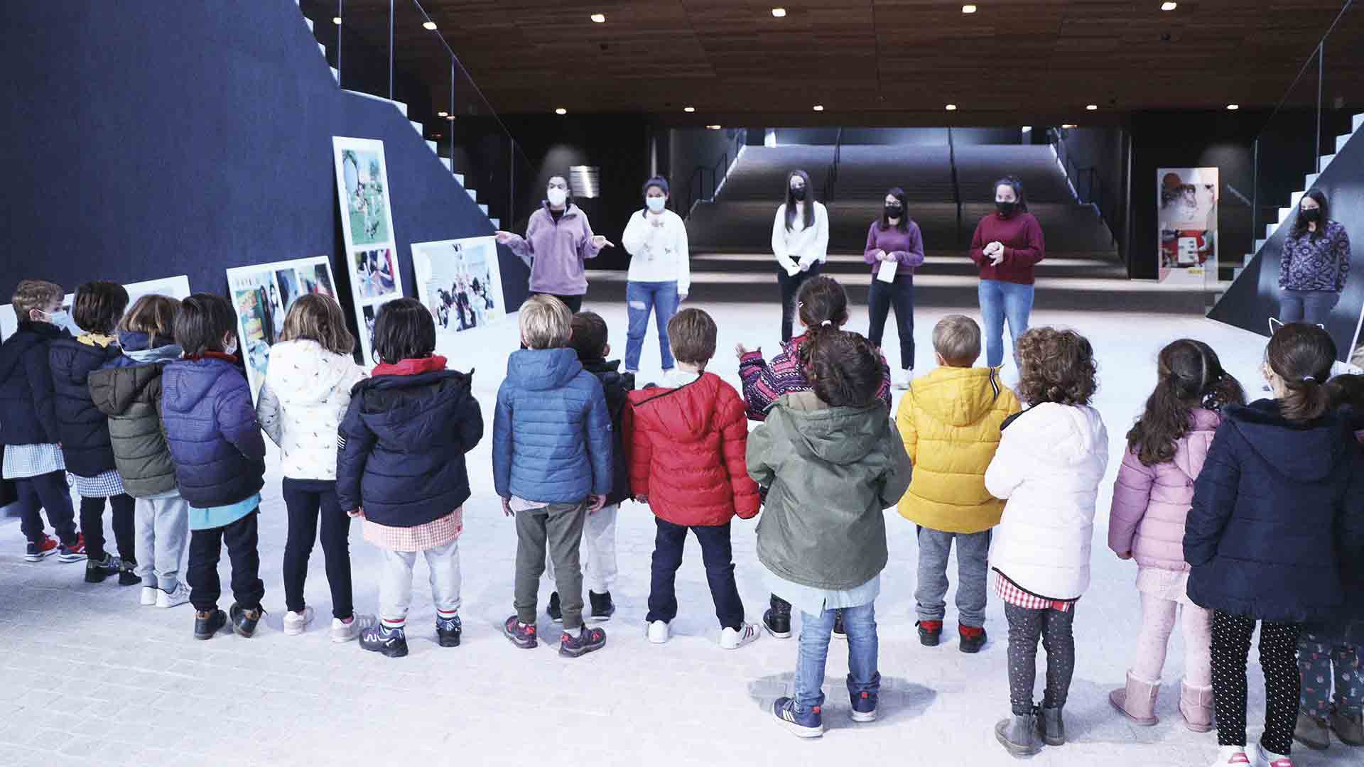 Semana de la Ciencia en la Facultad de Educación de Segovia 1 Recepción de los alumnos de Eduación Infantil. / UVA