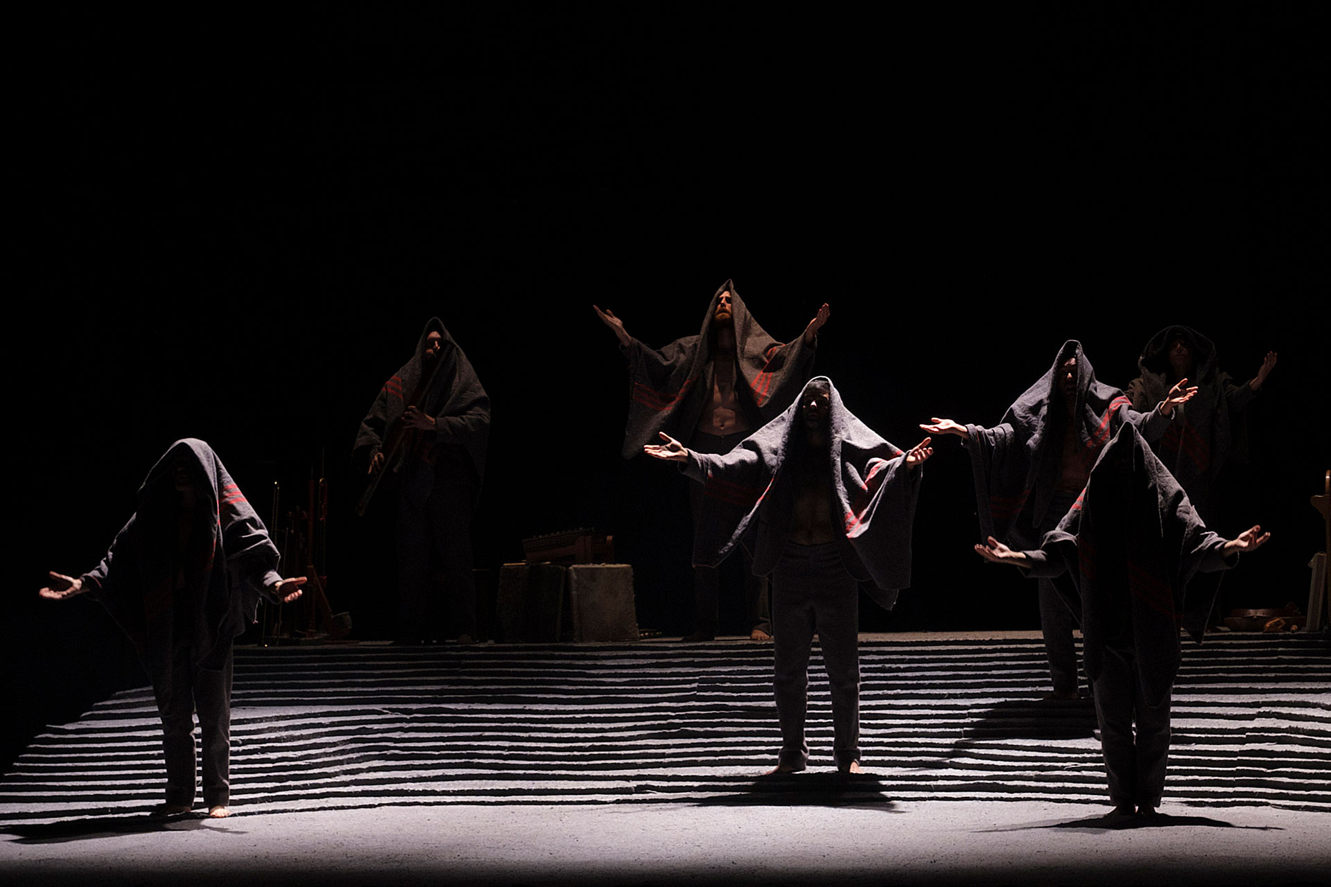 Un momento del espectáculo teatral de la compañía segoviana en el Teatro Juan Bravo. Kamarero.