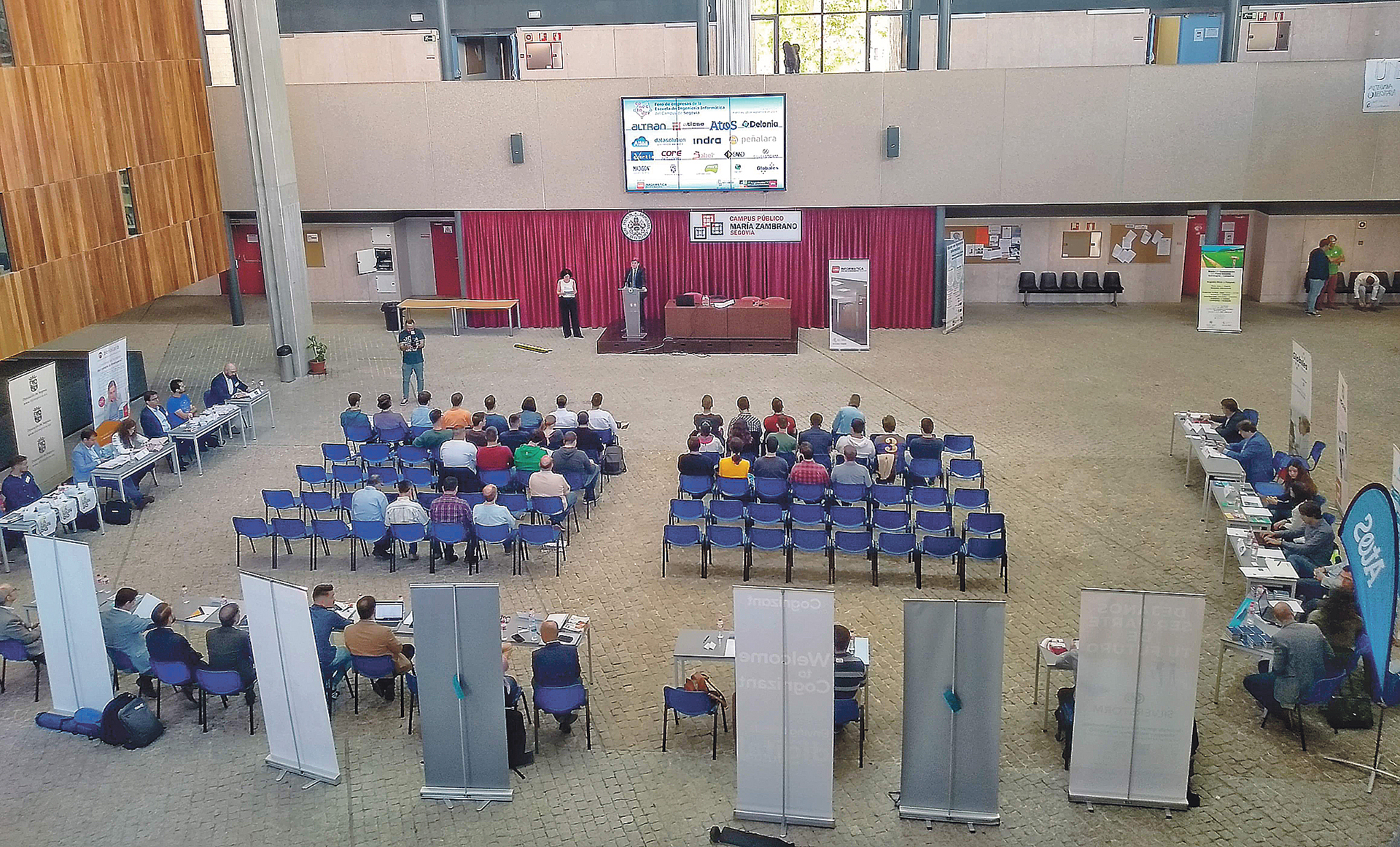 Imágenes de la 4ª Edición del Foro Conecta2.