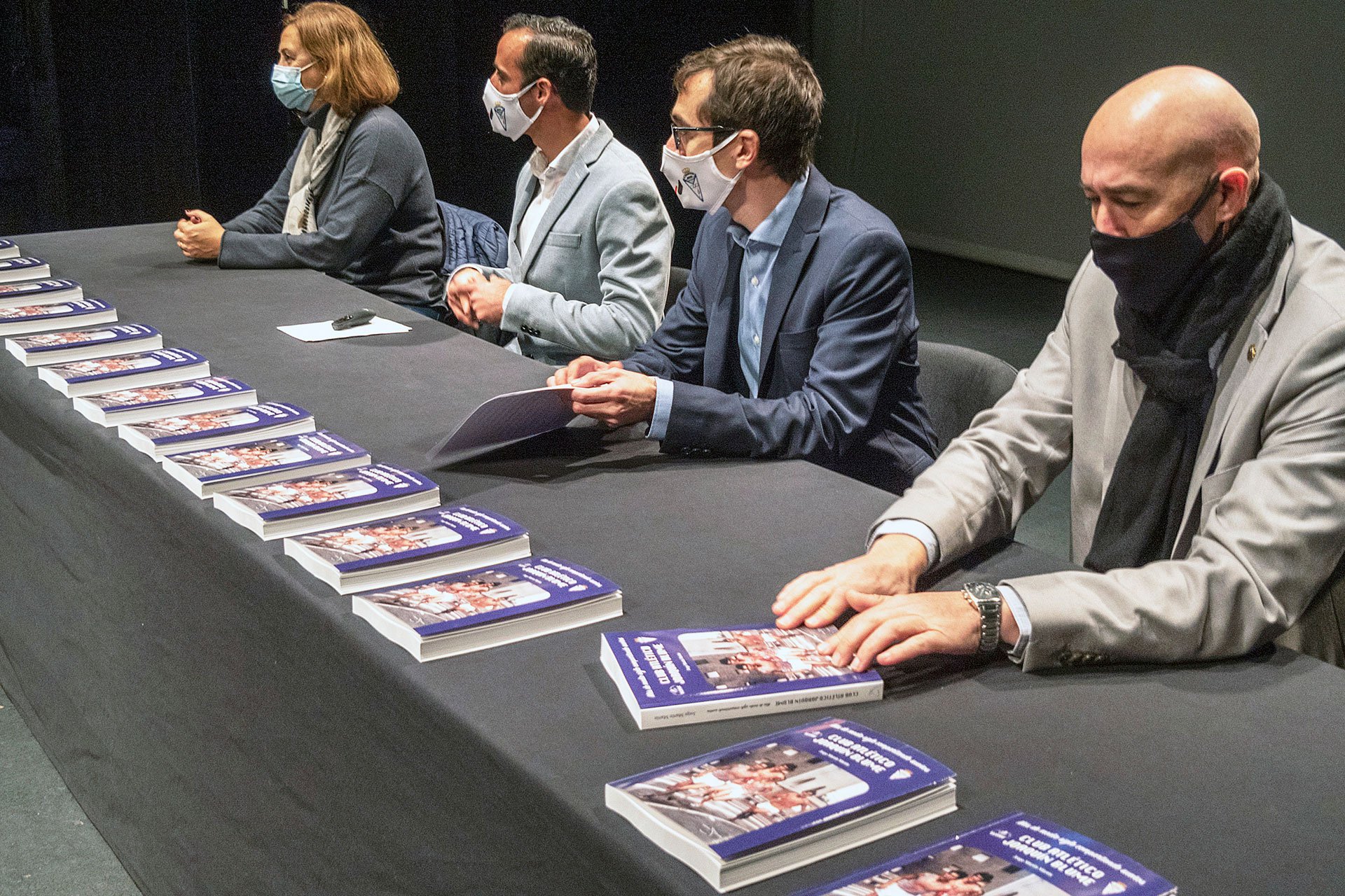 Atletismo Teatro Juan Bravo Presentacion Libro Blume KAM5298