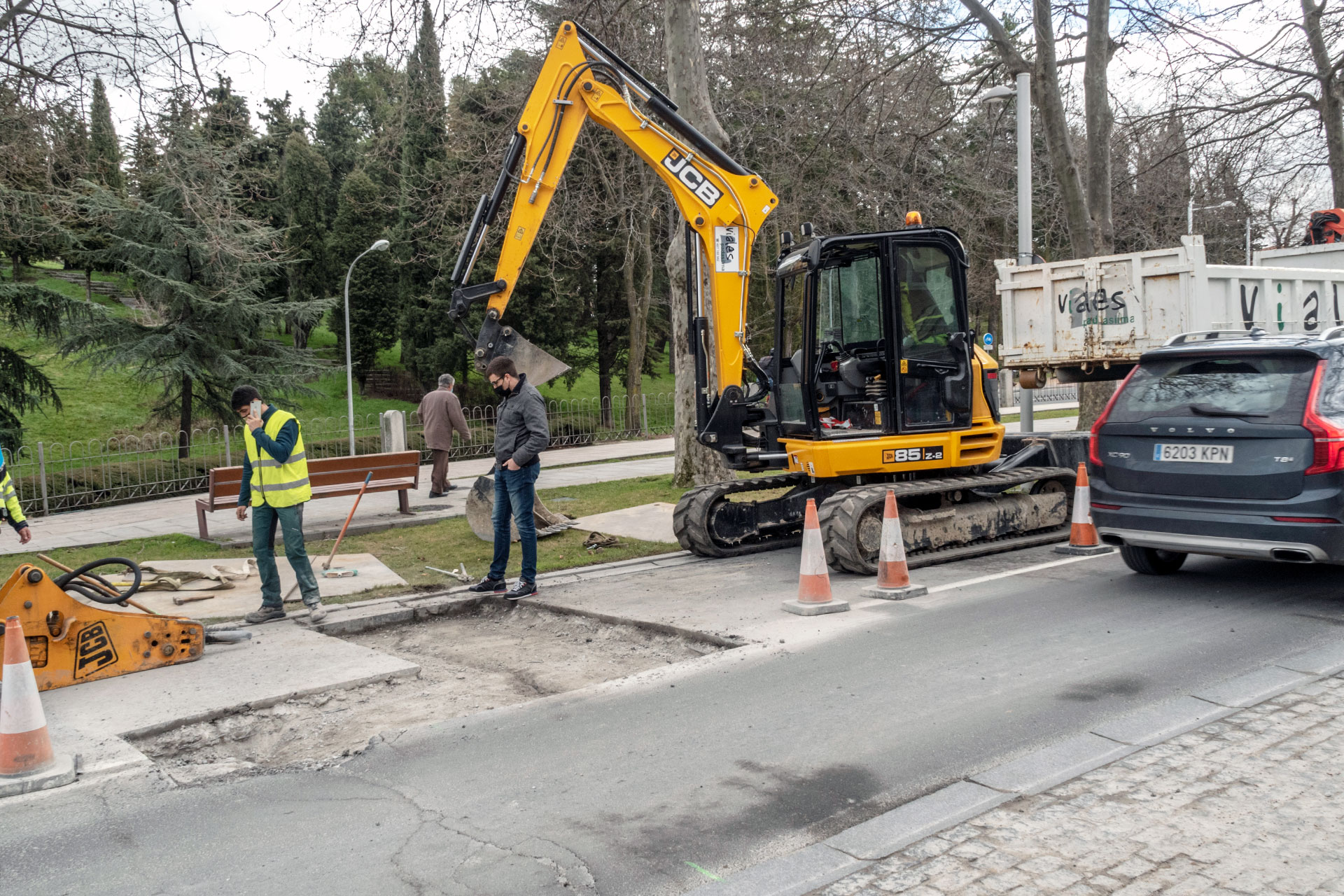 Avenida Padre Claret Obras Bache KAM8231