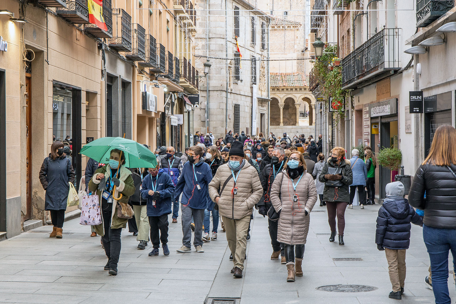 Los turistas vuelven a poblar las calles de la capital
