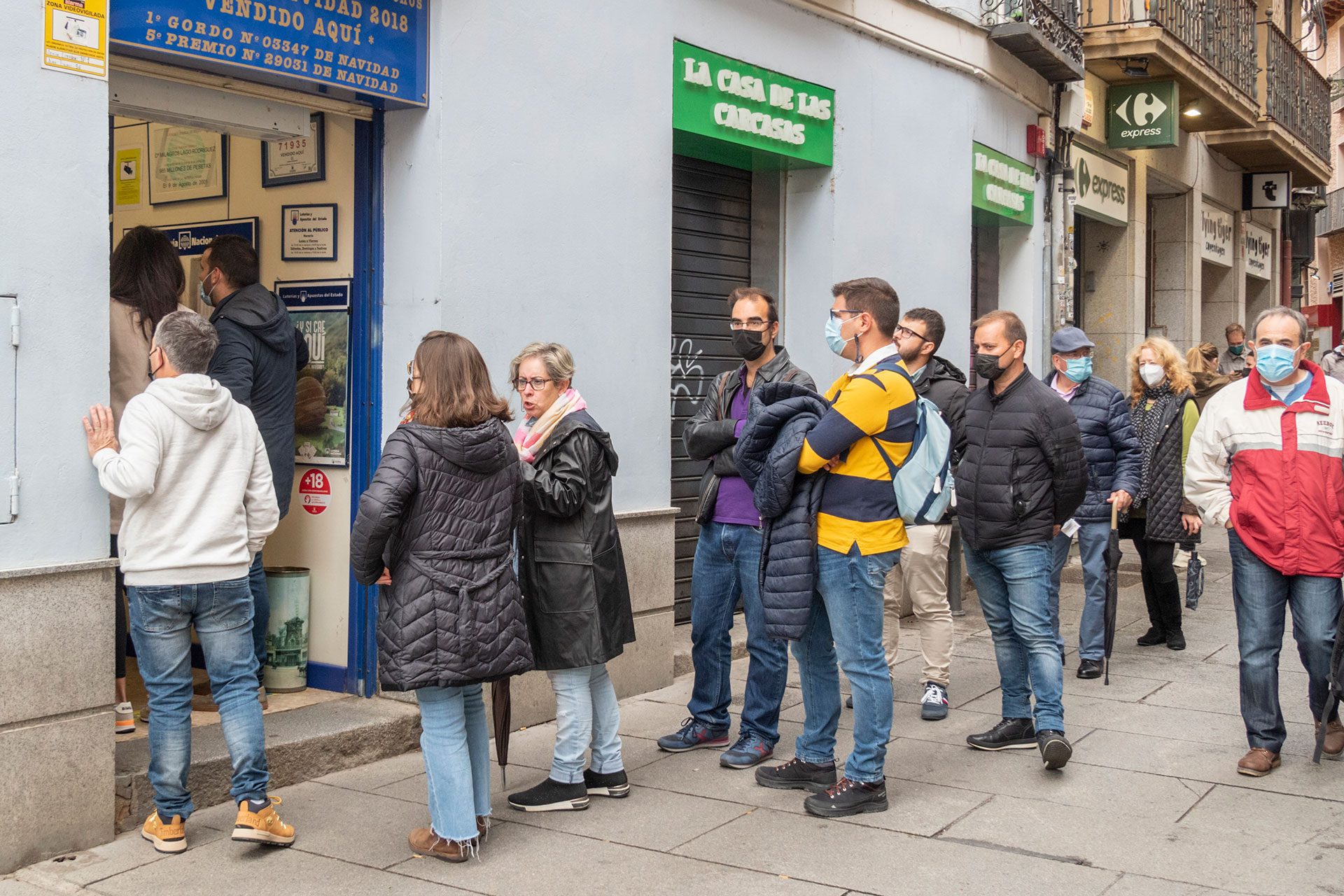 Las ventas de lotería de Navidad se disparan con un gasto medio por segoviano de 127 euros 1 Loteria Navidad Colas Administracion