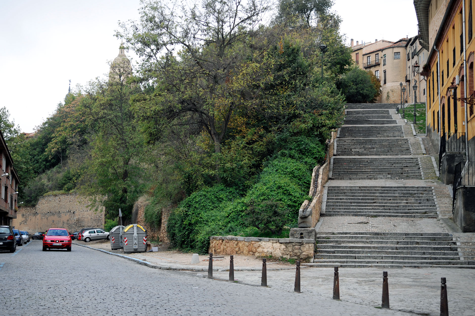 Paseo Tilos Salon 1450