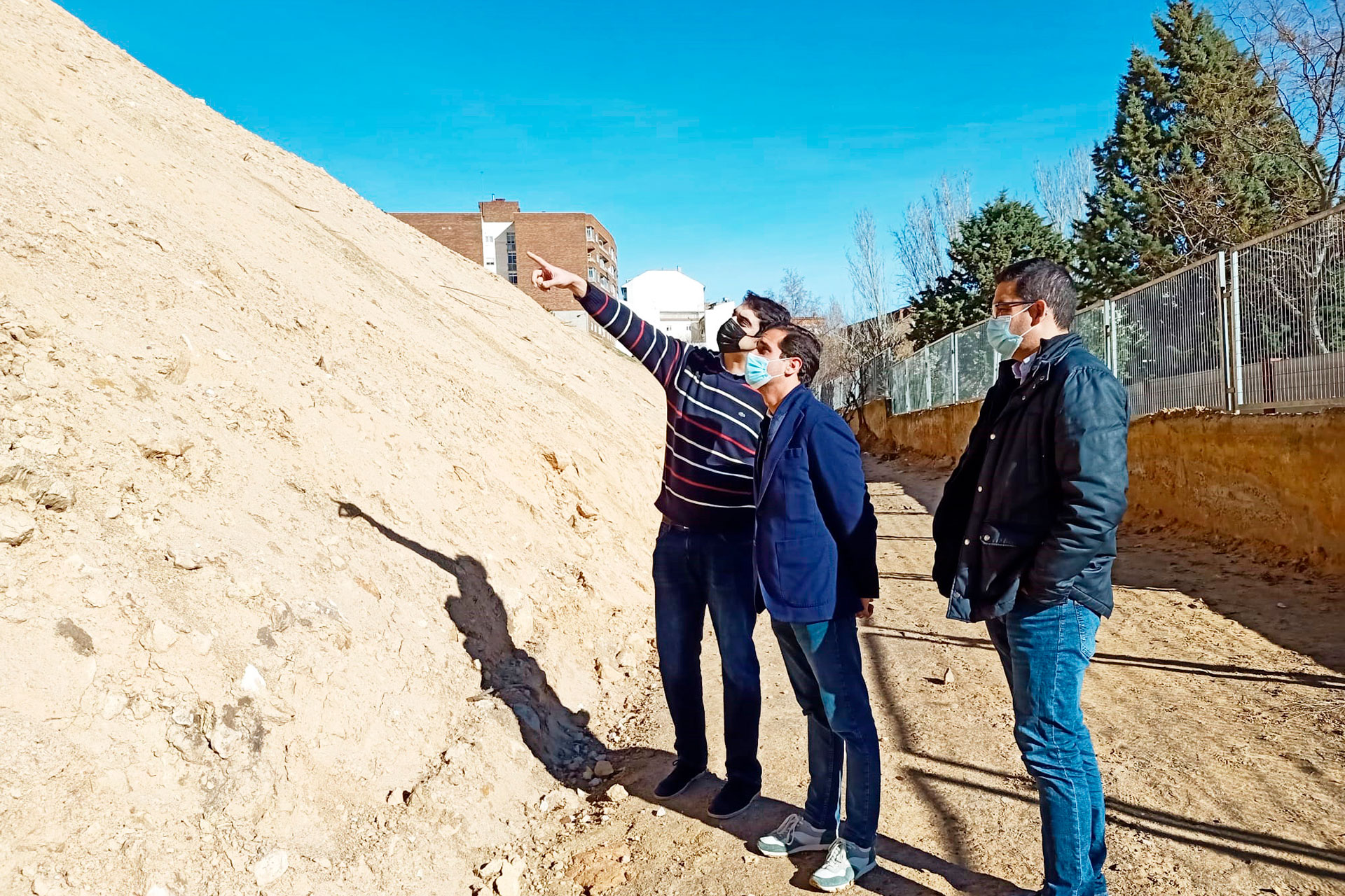 ayuntamiento pp talud ceip carlos lecea