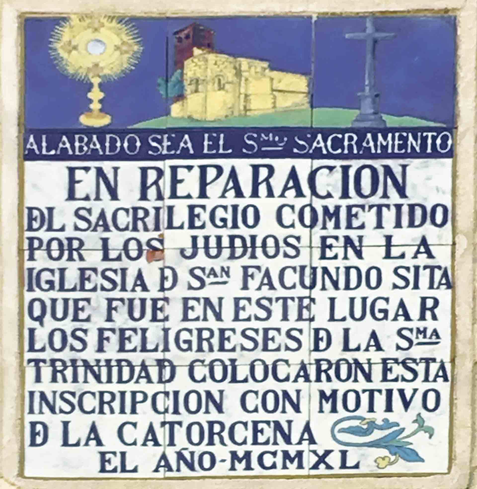 Placa conmemorativa de la Catorcena. / E.A.